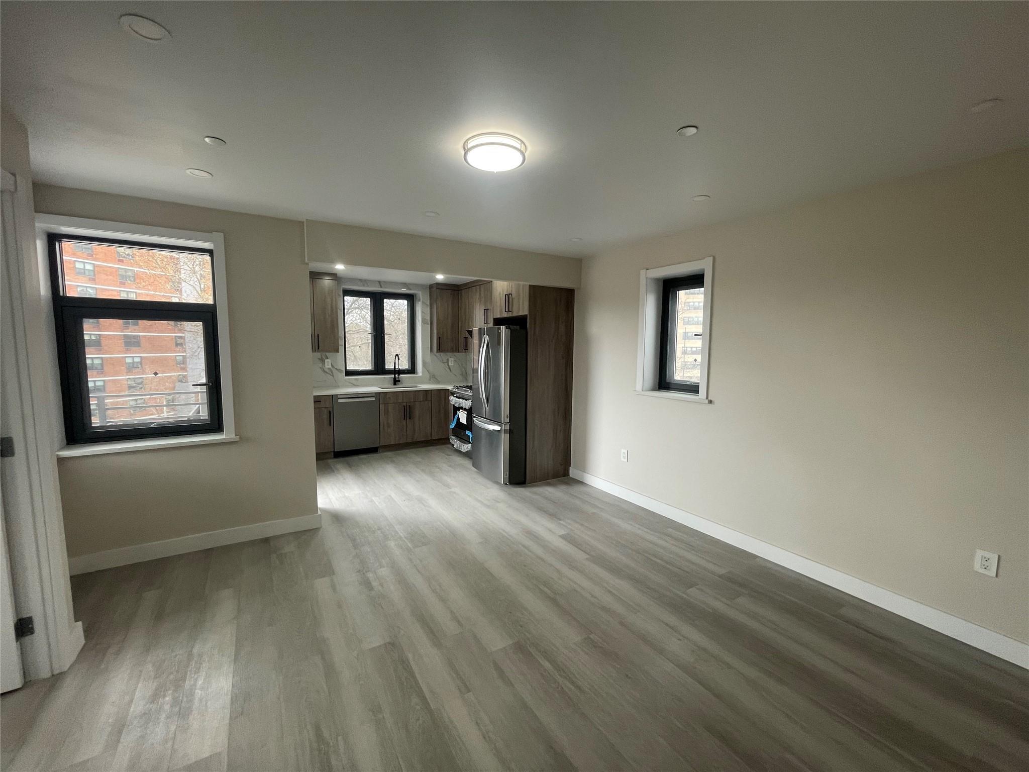 Condo Broadway  Brooklyn, NY 11221, MLS-850616-3