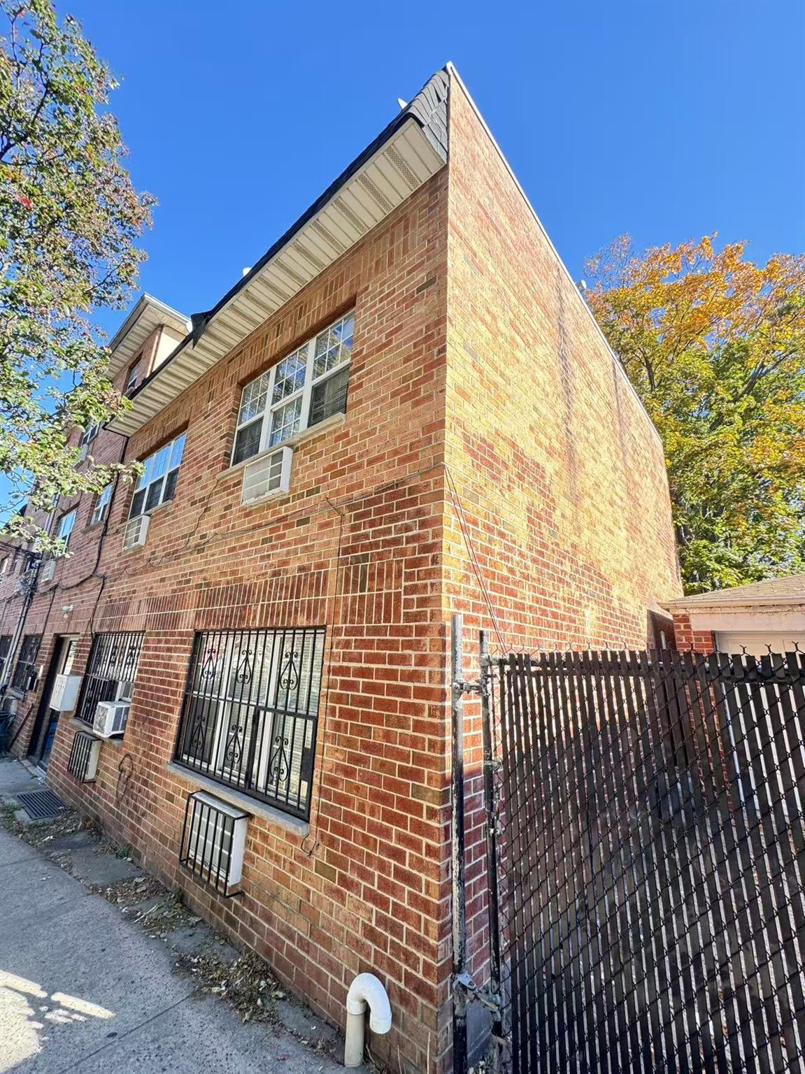 Single Family Westside  Queens, NY 11368, MLS-850628-3