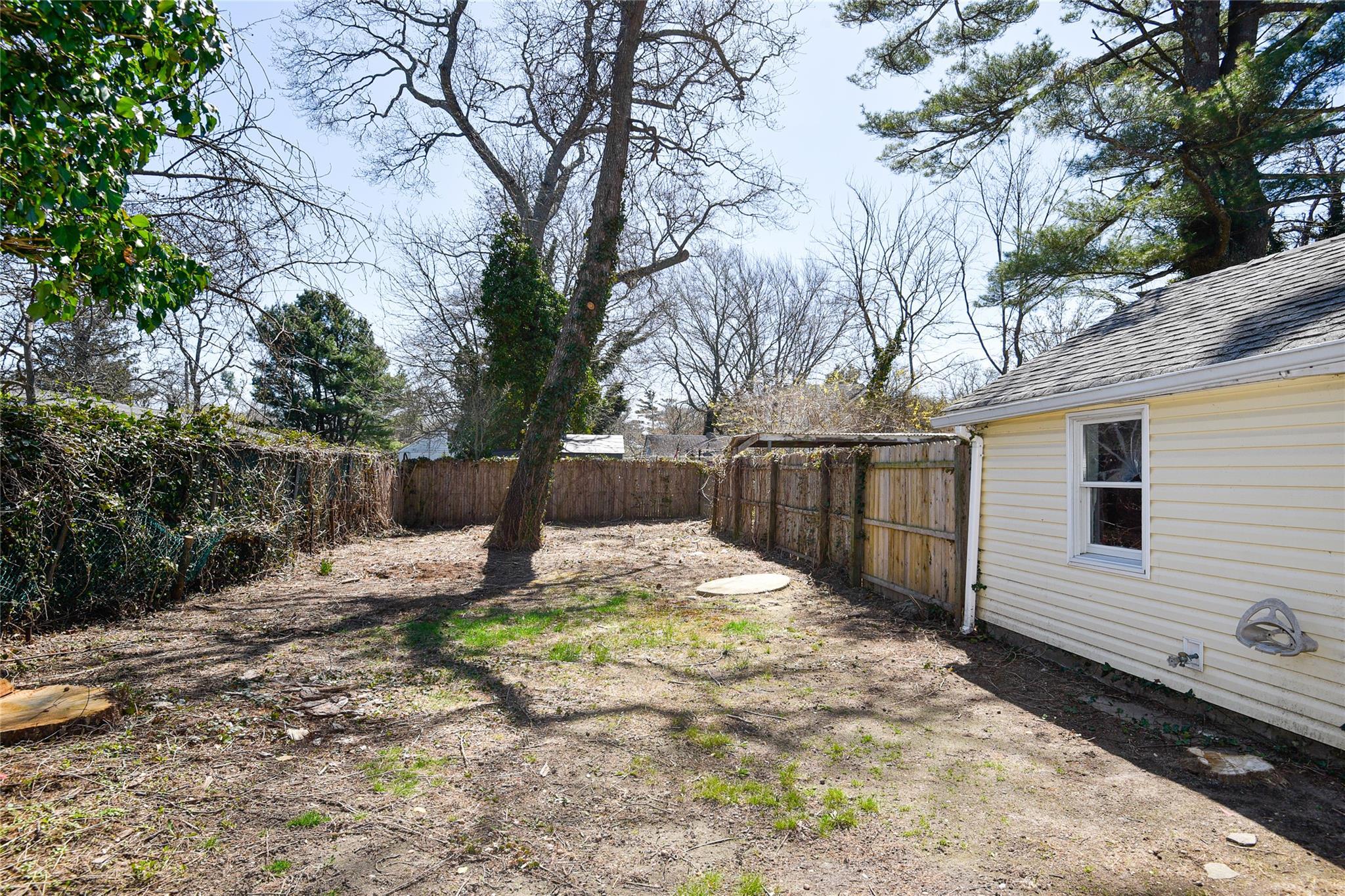 Single Family Locust  Suffolk County, NY 11951, MLS-850658-23