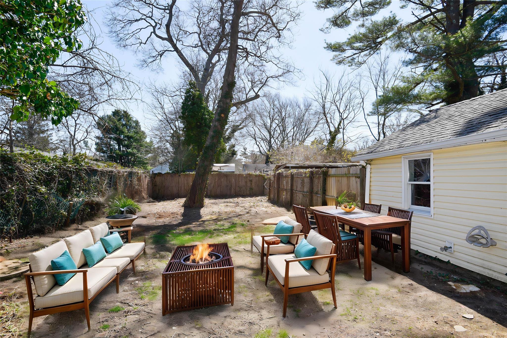 Single Family Locust  Suffolk County, NY 11951, MLS-850658-28