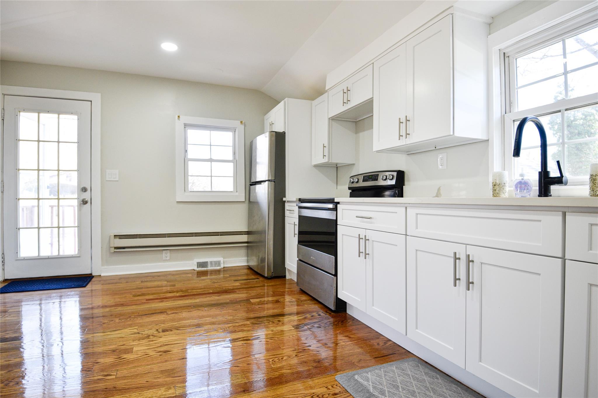 Single Family Locust  Suffolk County, NY 11951, MLS-850658-6