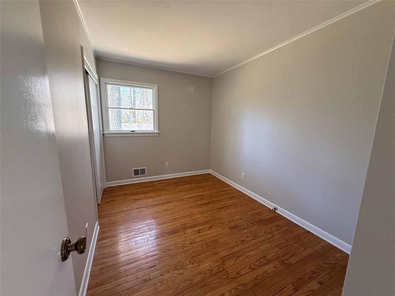 Single Family Westview  Suffolk County, NY 11952, MLS-850659-12