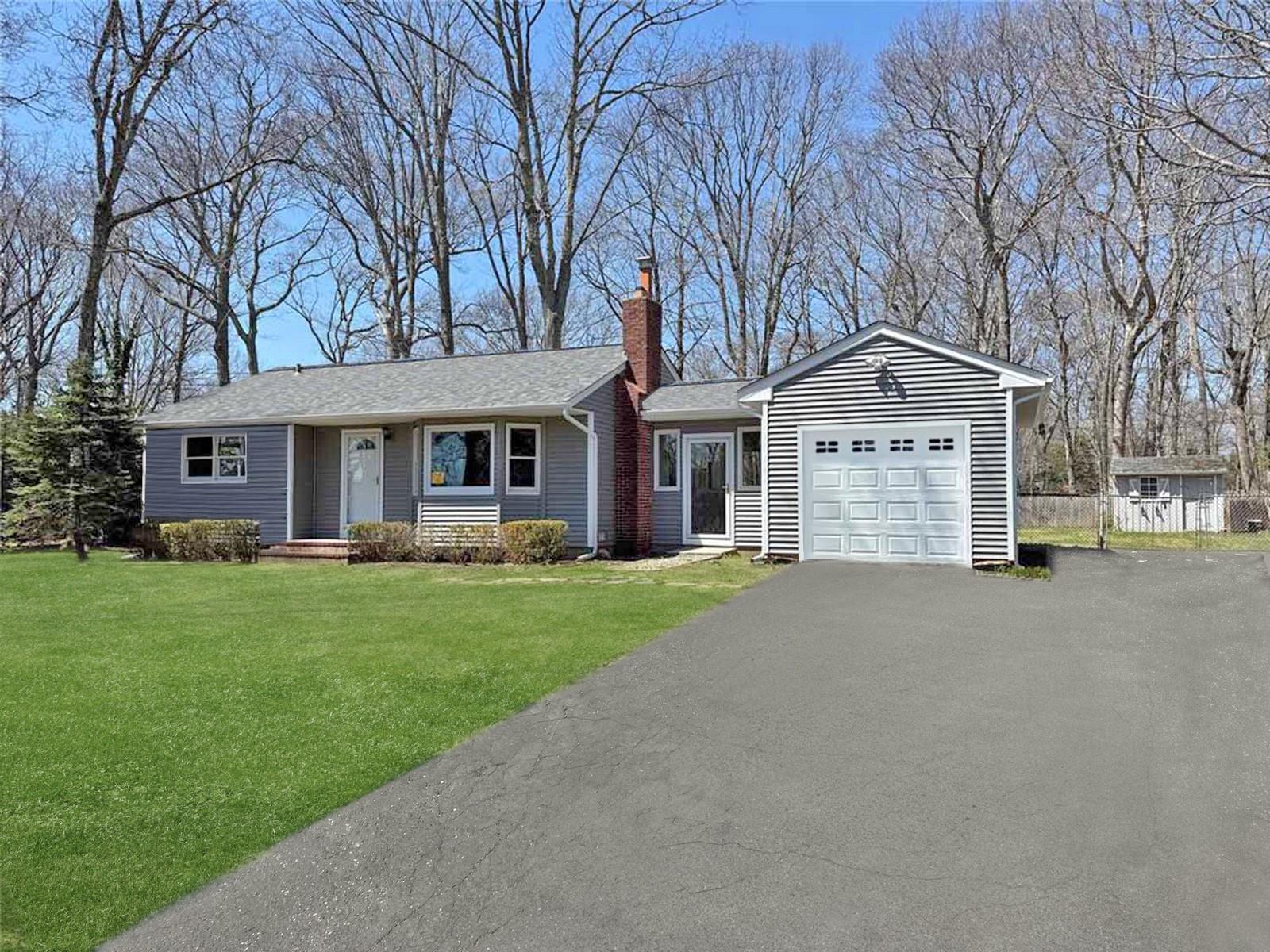 Single Family Westview  Suffolk County, NY 11952, MLS-850659-2