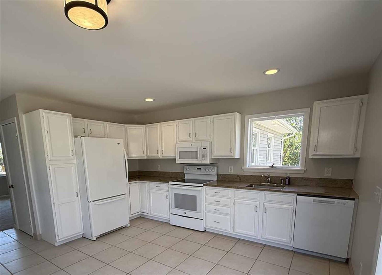Single Family Westview  Suffolk County, NY 11952, MLS-850659-7