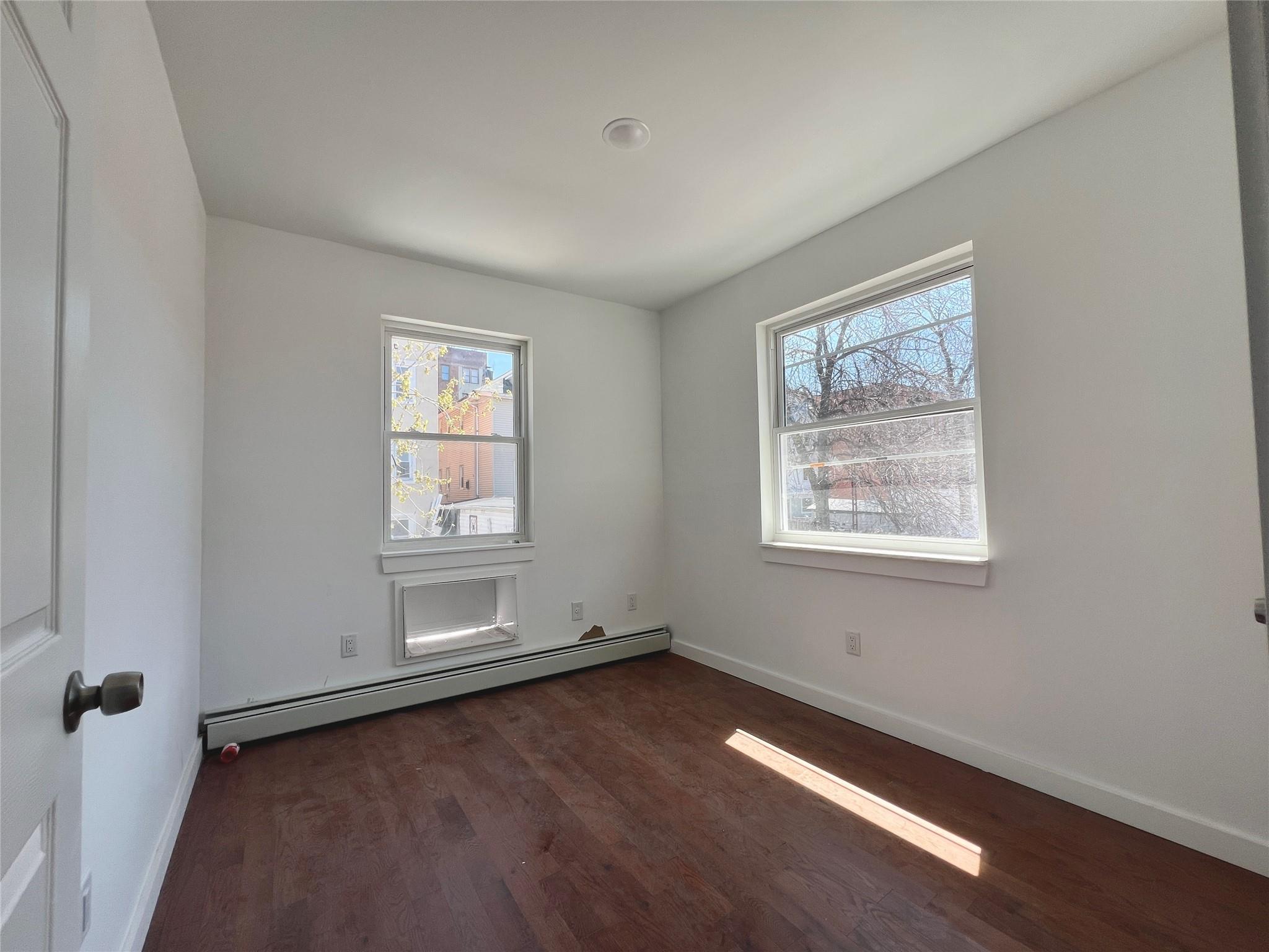 Single Family Bronx  Bronx, NY 10470, MLS-850662-8
