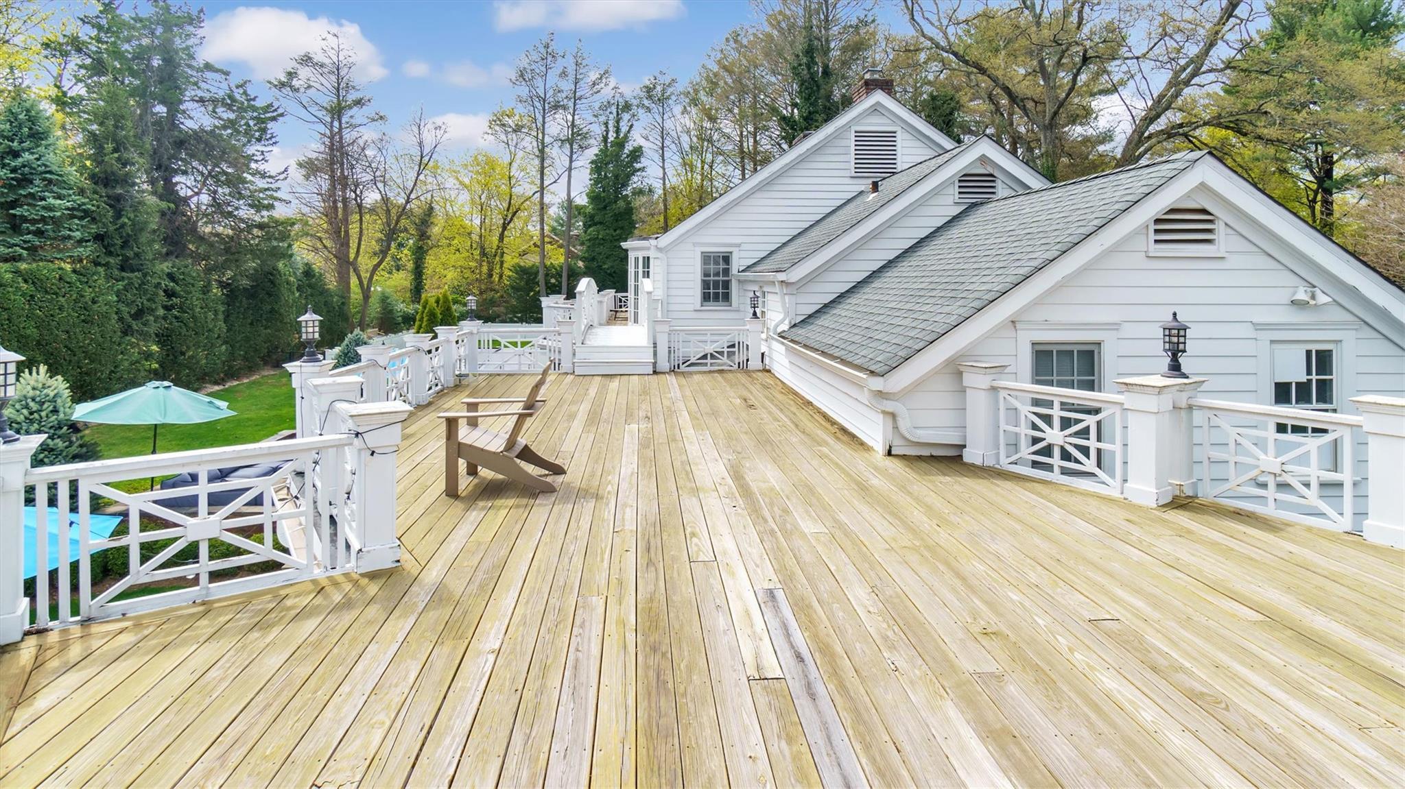 Single Family Hoaglands  Nassau County, NY 11545, MLS-850663-25