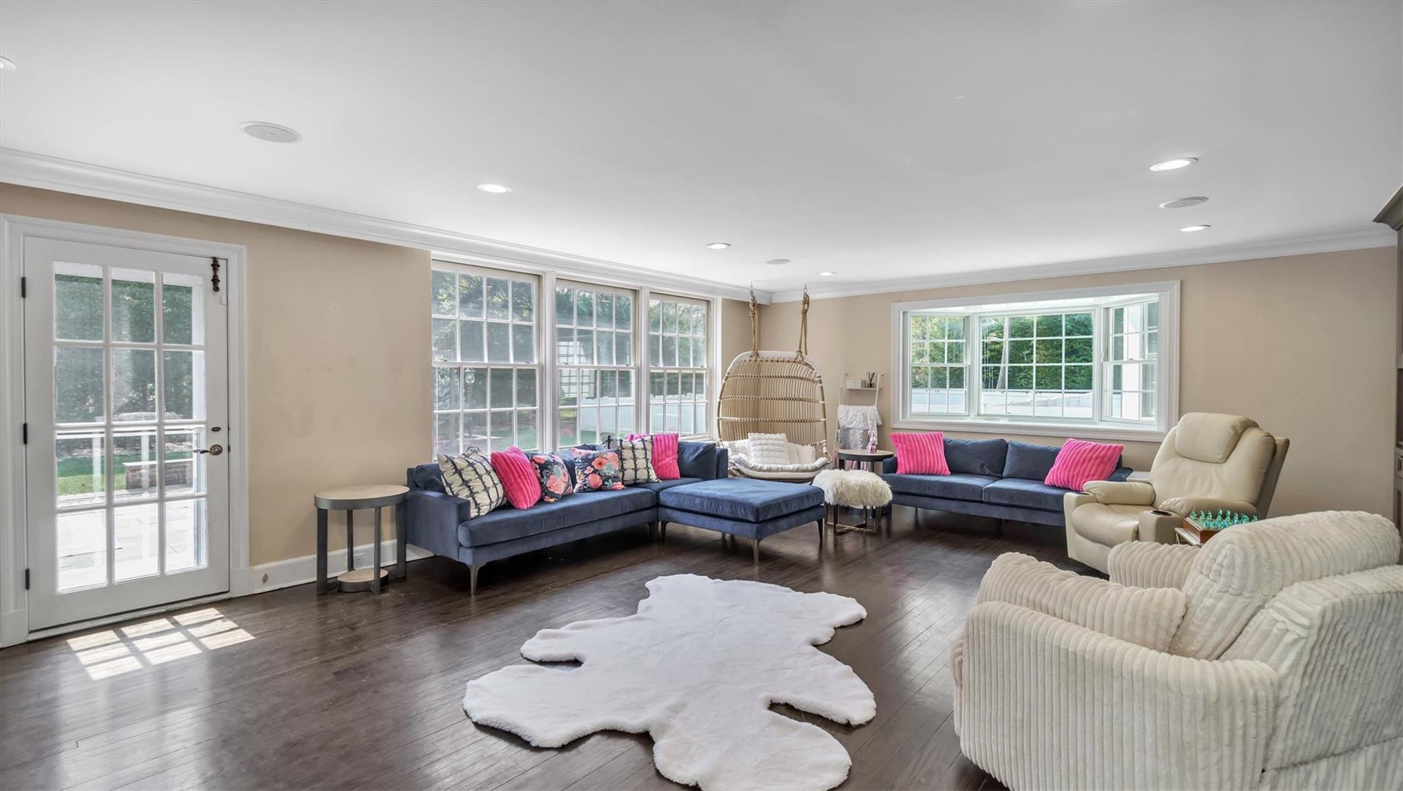 Single Family Hoaglands  Nassau County, NY 11545, MLS-850663-9