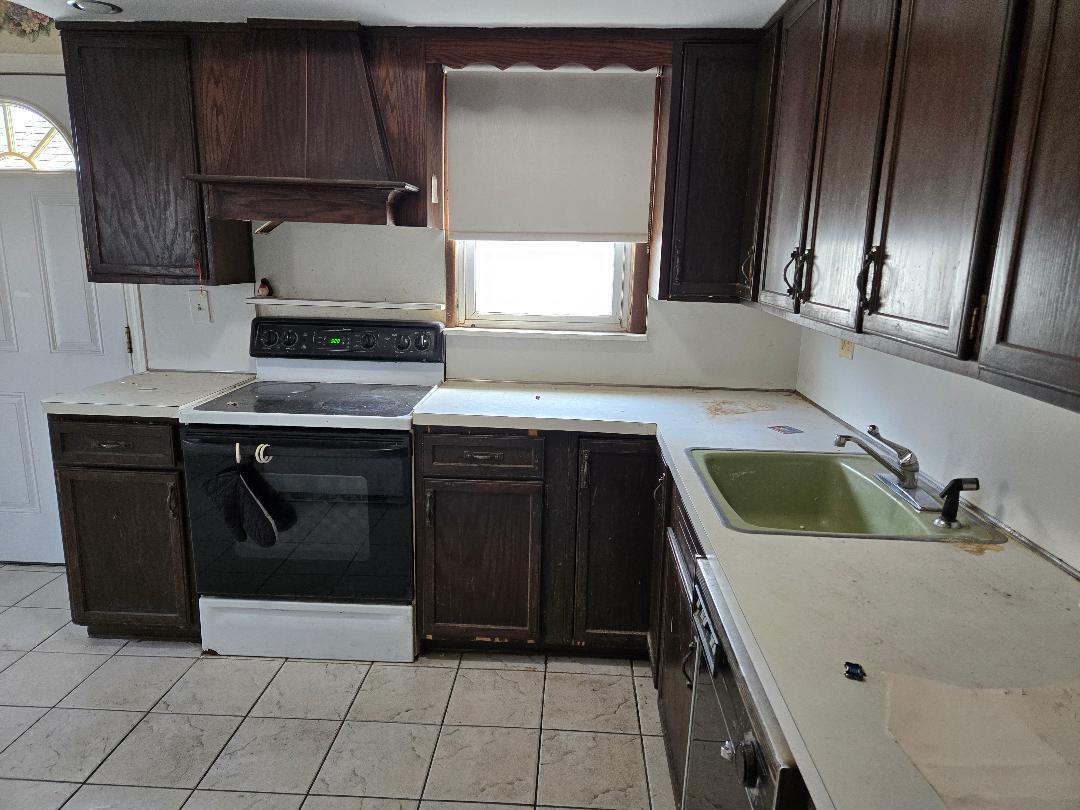 Single Family 4th  Nassau County, NY 11714, MLS-850707-8