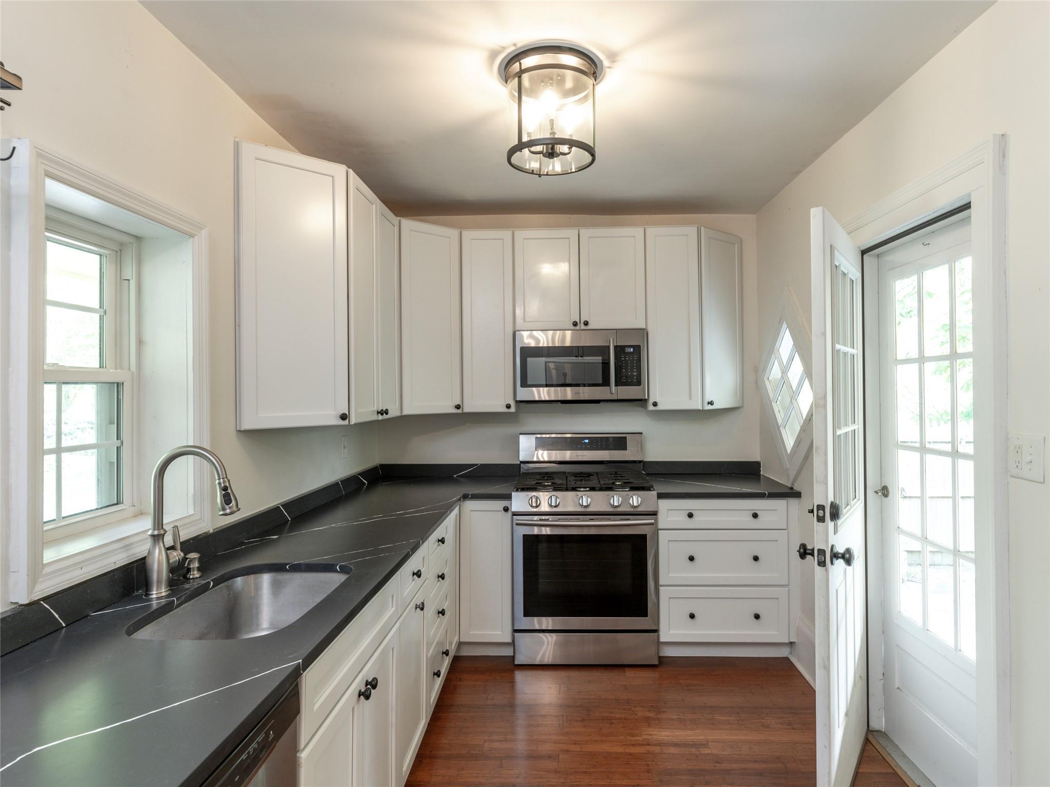 Single Family Closter  Rockland County, NY 10964, MLS-850718-24
