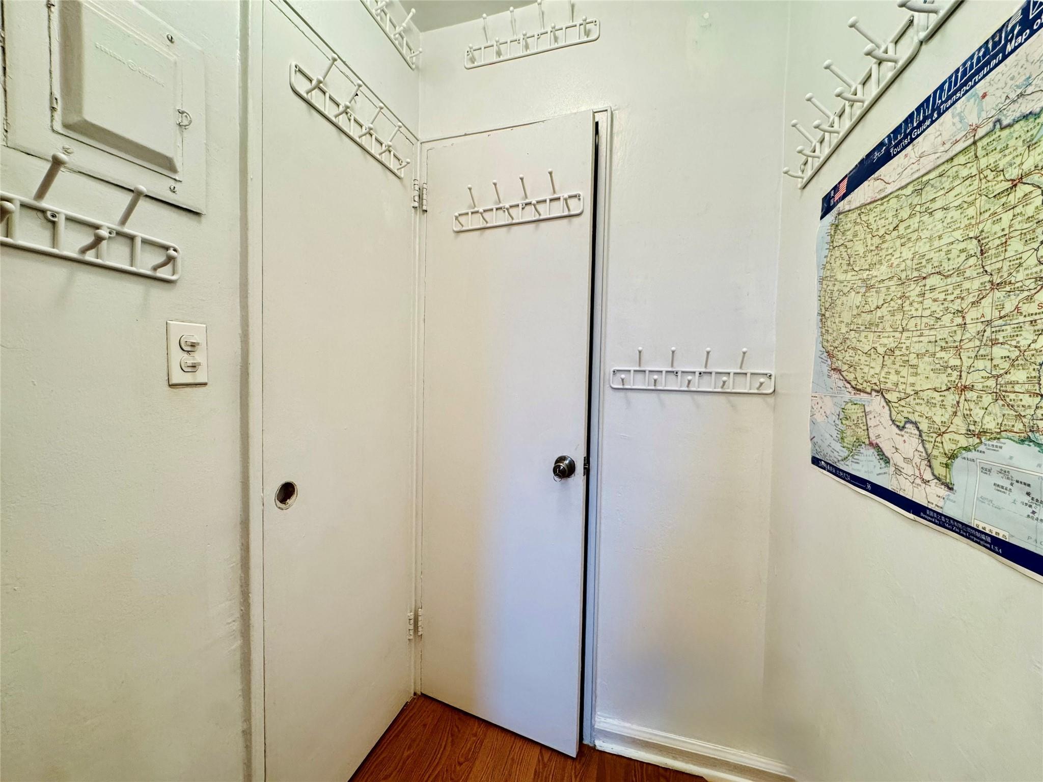 Coop Clyde  Queens, NY 11375, MLS-850720-28