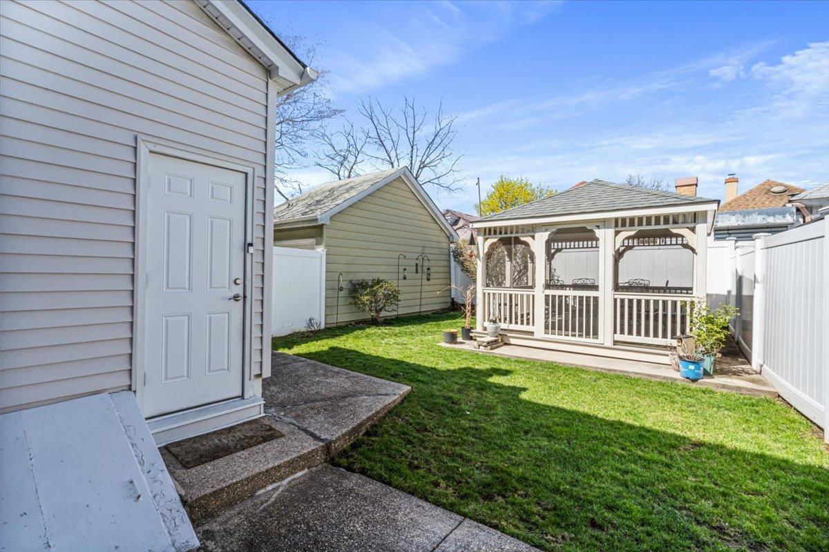 Single Family 89th  Queens, NY 11426, MLS-850725-22