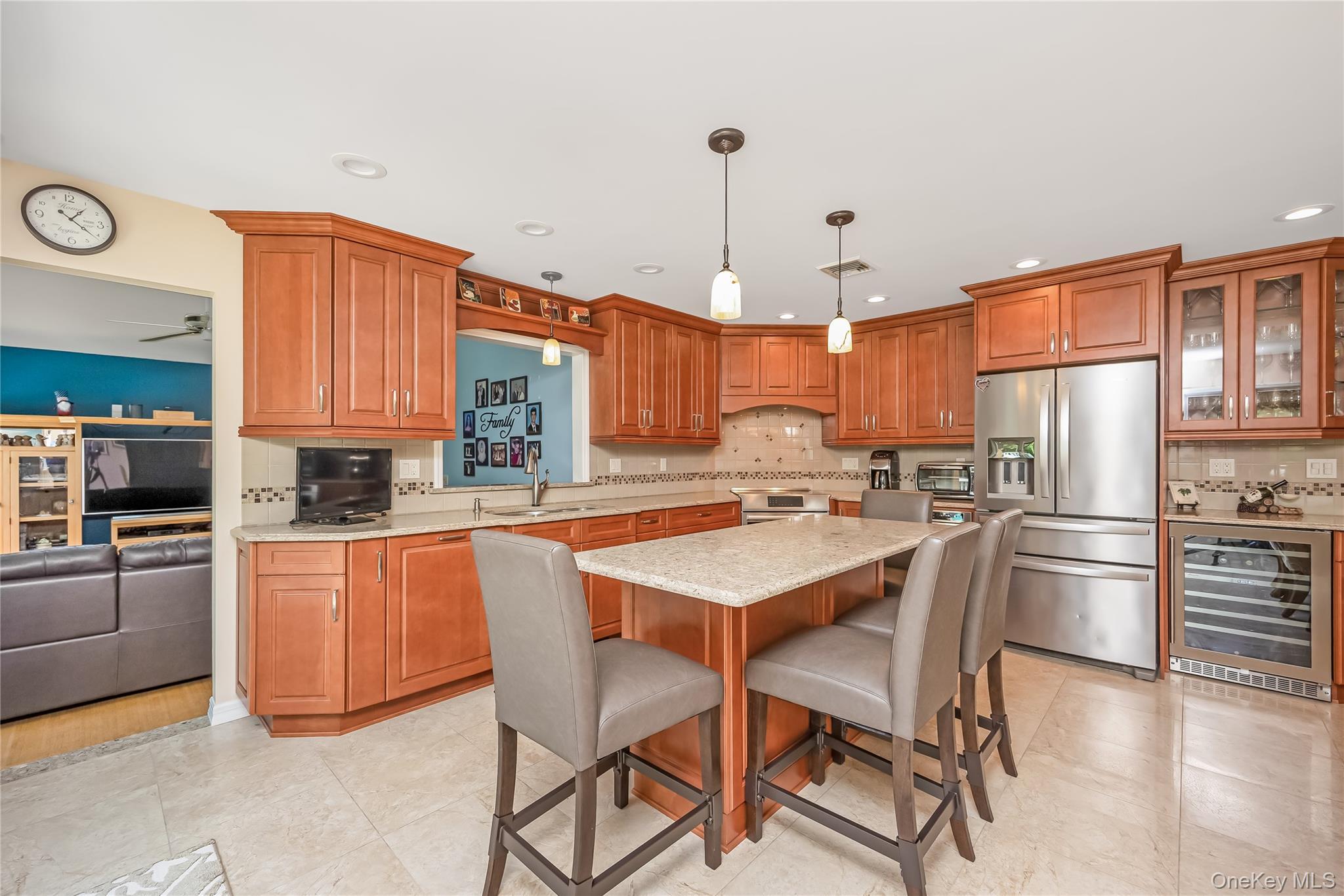 Single Family Thrift Street Suffolk County, NY 11779, MLS-850738-8