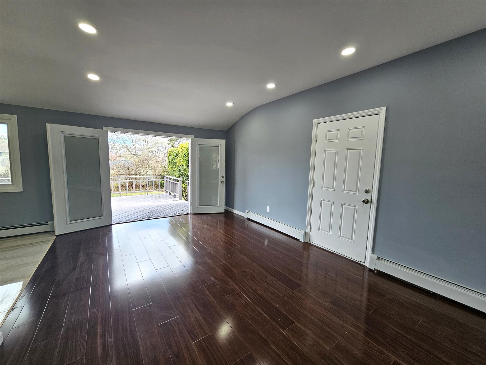 Single Family Granny  Suffolk County, NY 11738, MLS-850743-24