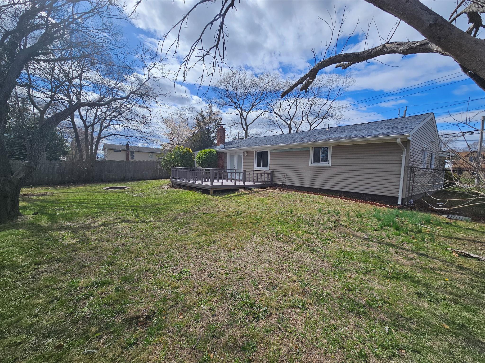 Single Family Granny  Suffolk County, NY 11738, MLS-850743-28