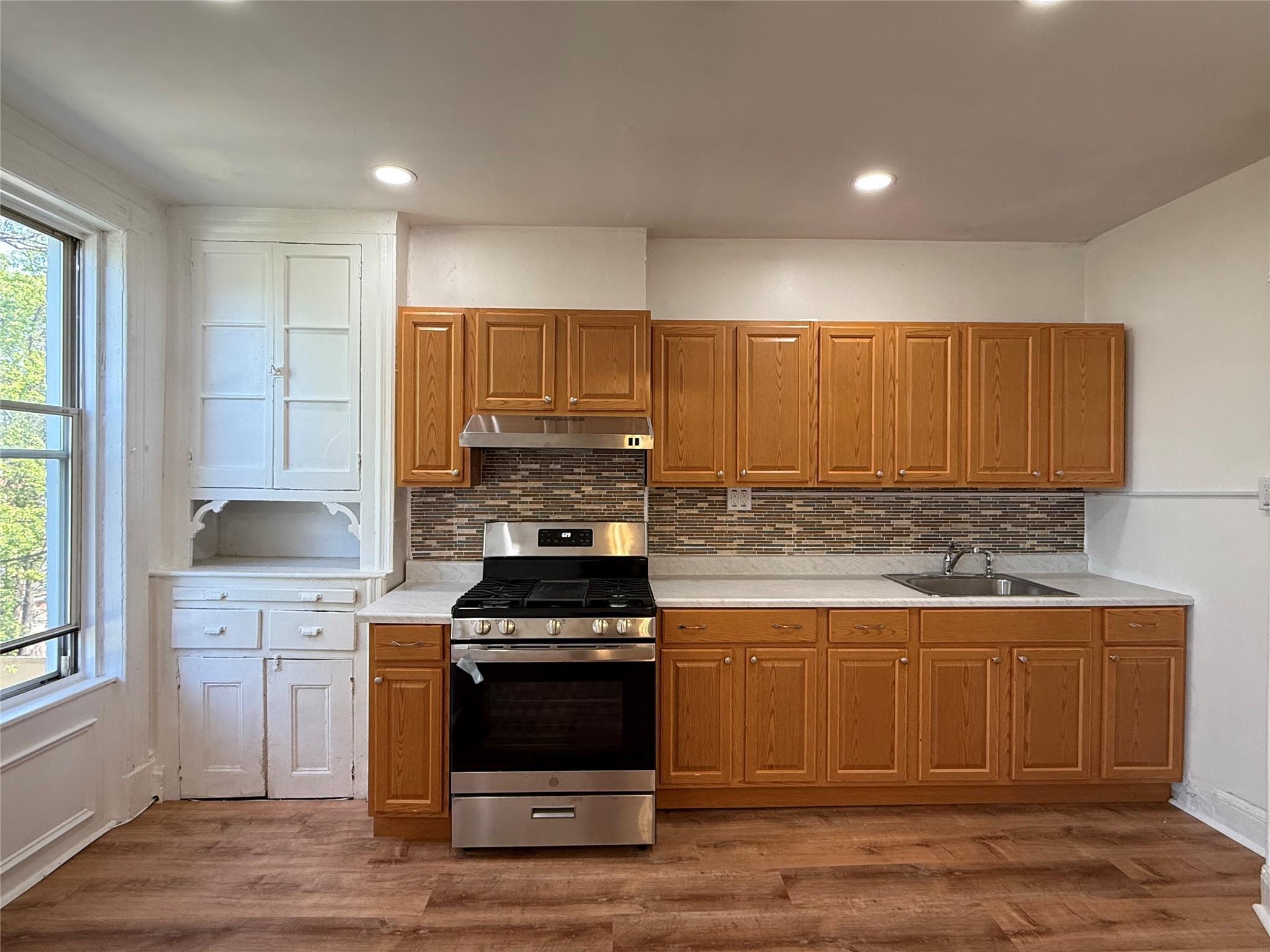Apartment Moffat  Brooklyn, NY 11207, MLS-850766-2