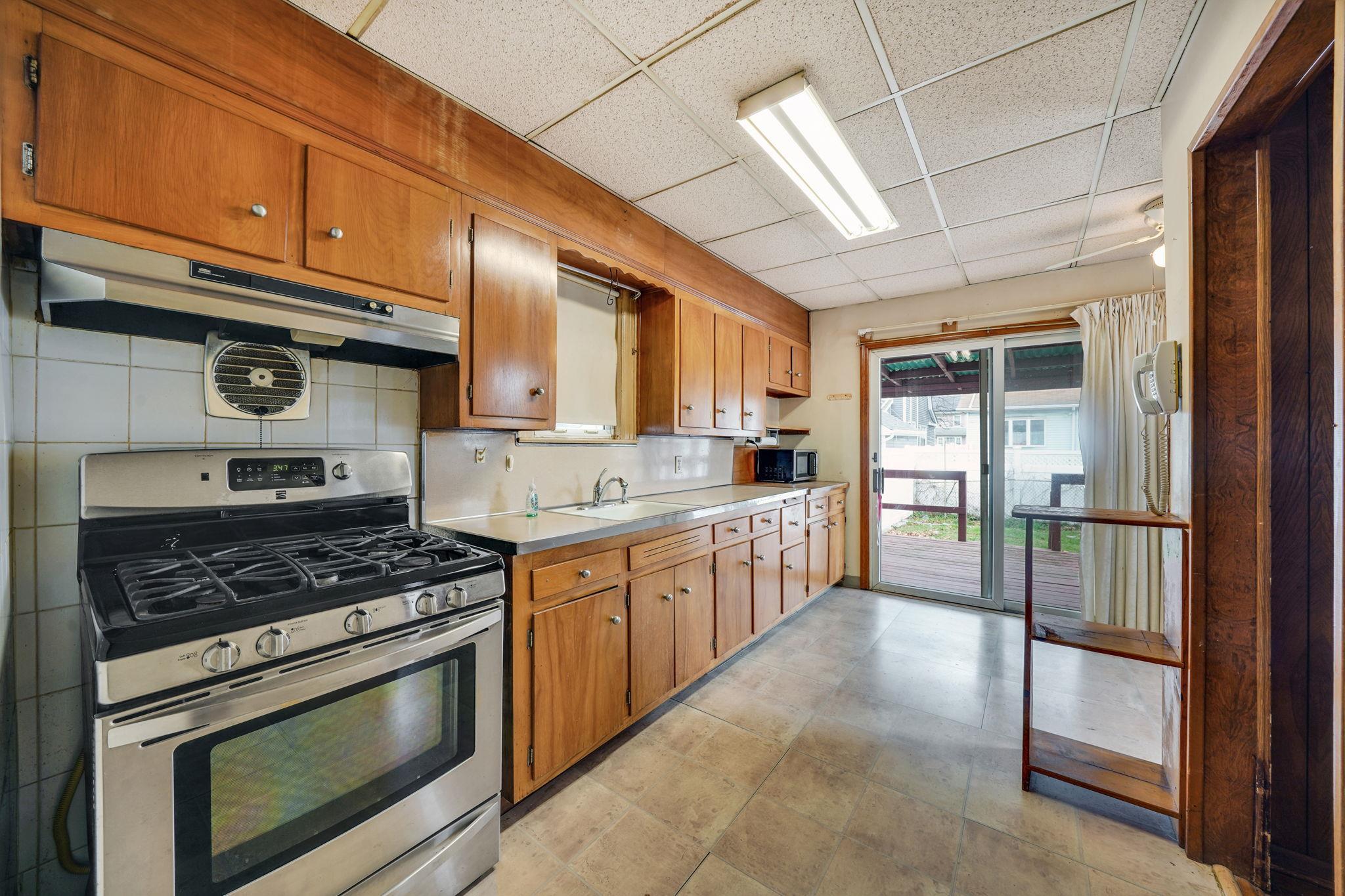 Single Family 90th  Queens, NY 11426, MLS-850778-12