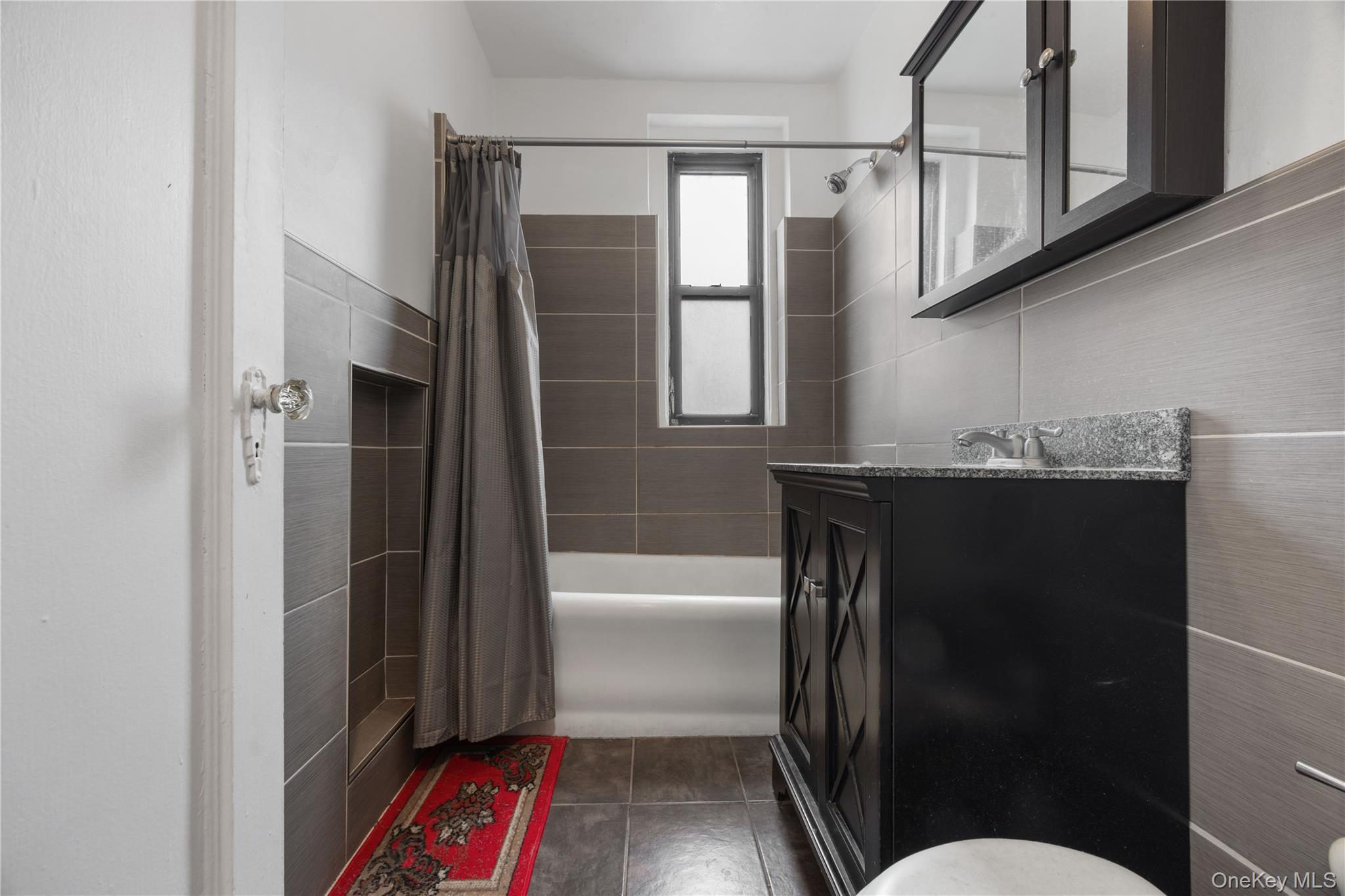 Condo Austin  Queens, NY 11375, MLS-850781-10