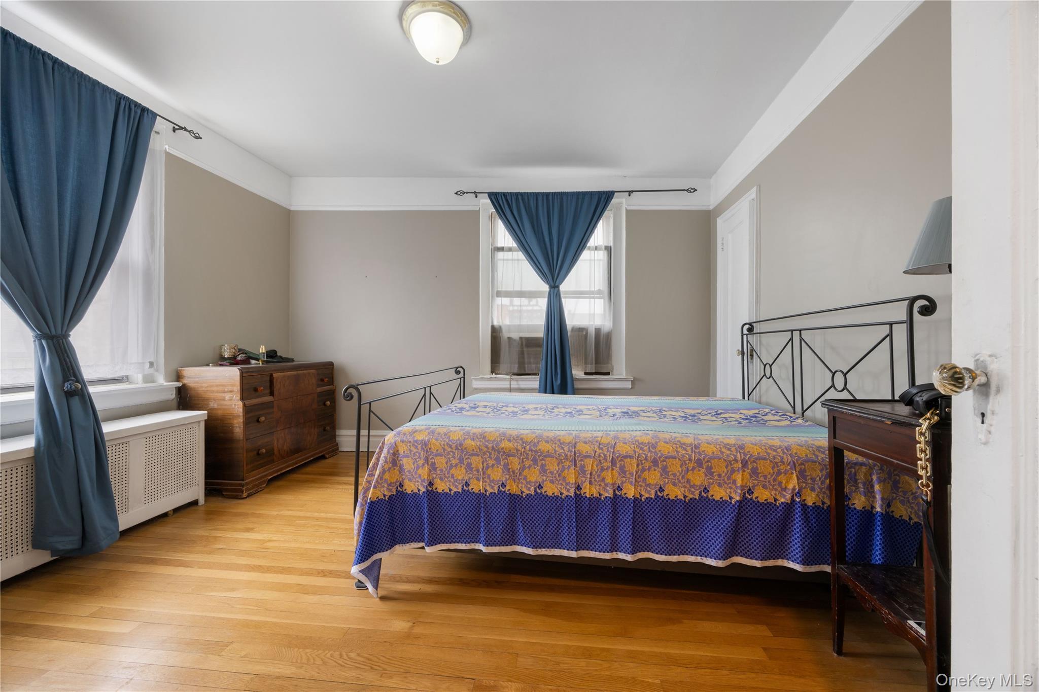 Condo Austin  Queens, NY 11375, MLS-850781-6