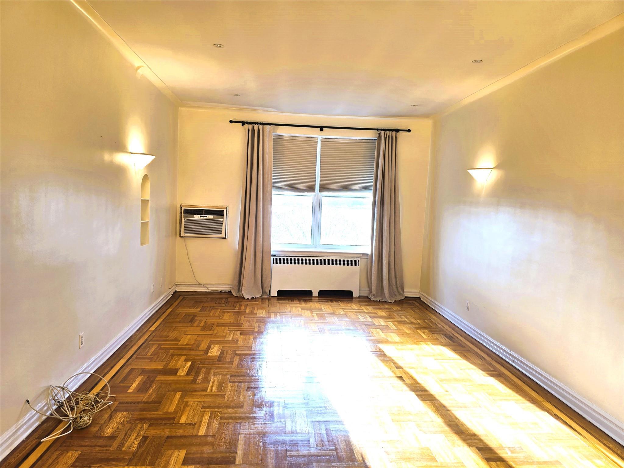 Apartment Shore  Brooklyn, NY 11209, MLS-850794-3
