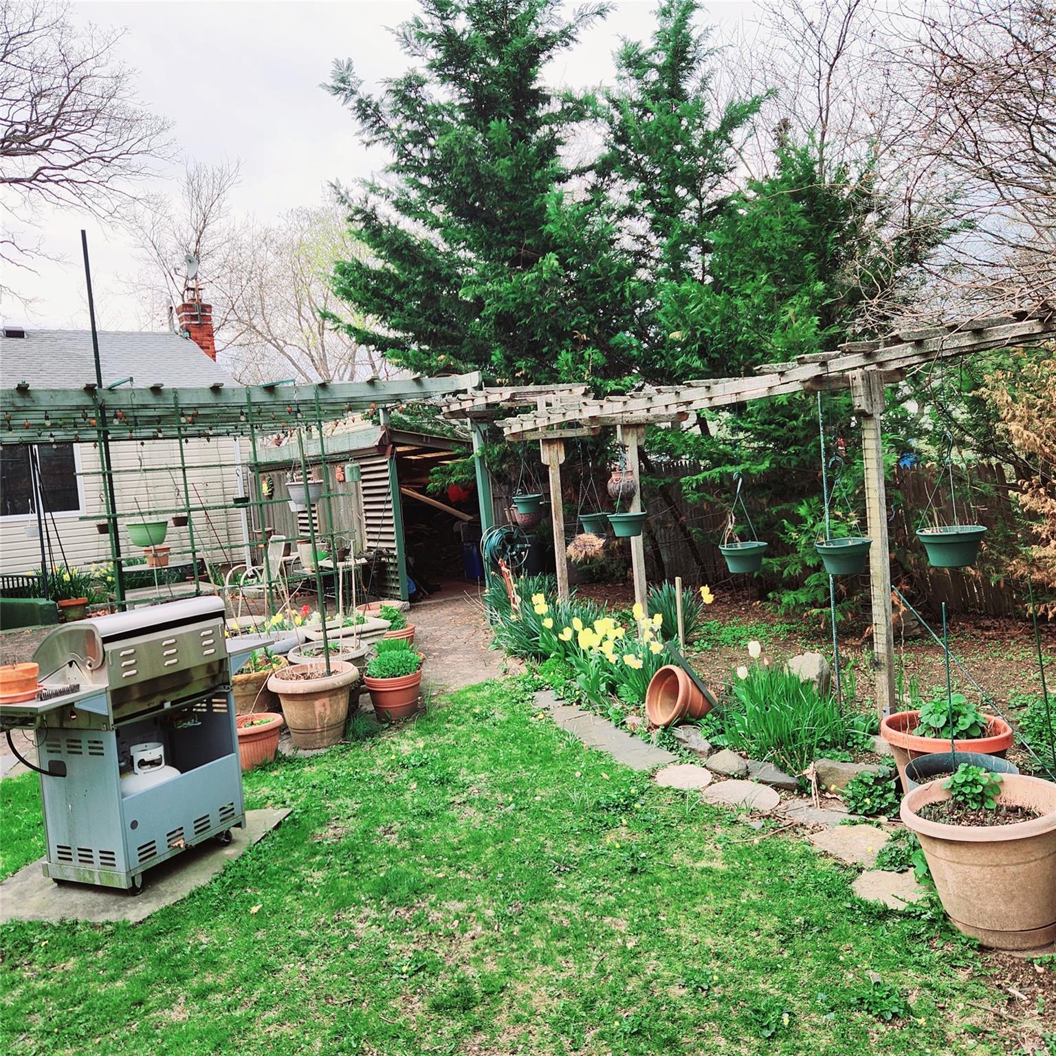 Single Family Robert  Suffolk County, NY 11743, MLS-850802-11
