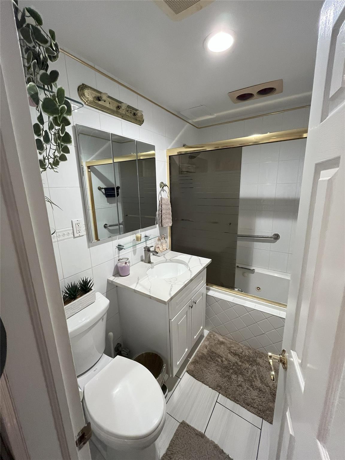 Single Family Mundy  Bronx, NY 10466, MLS-850807-11