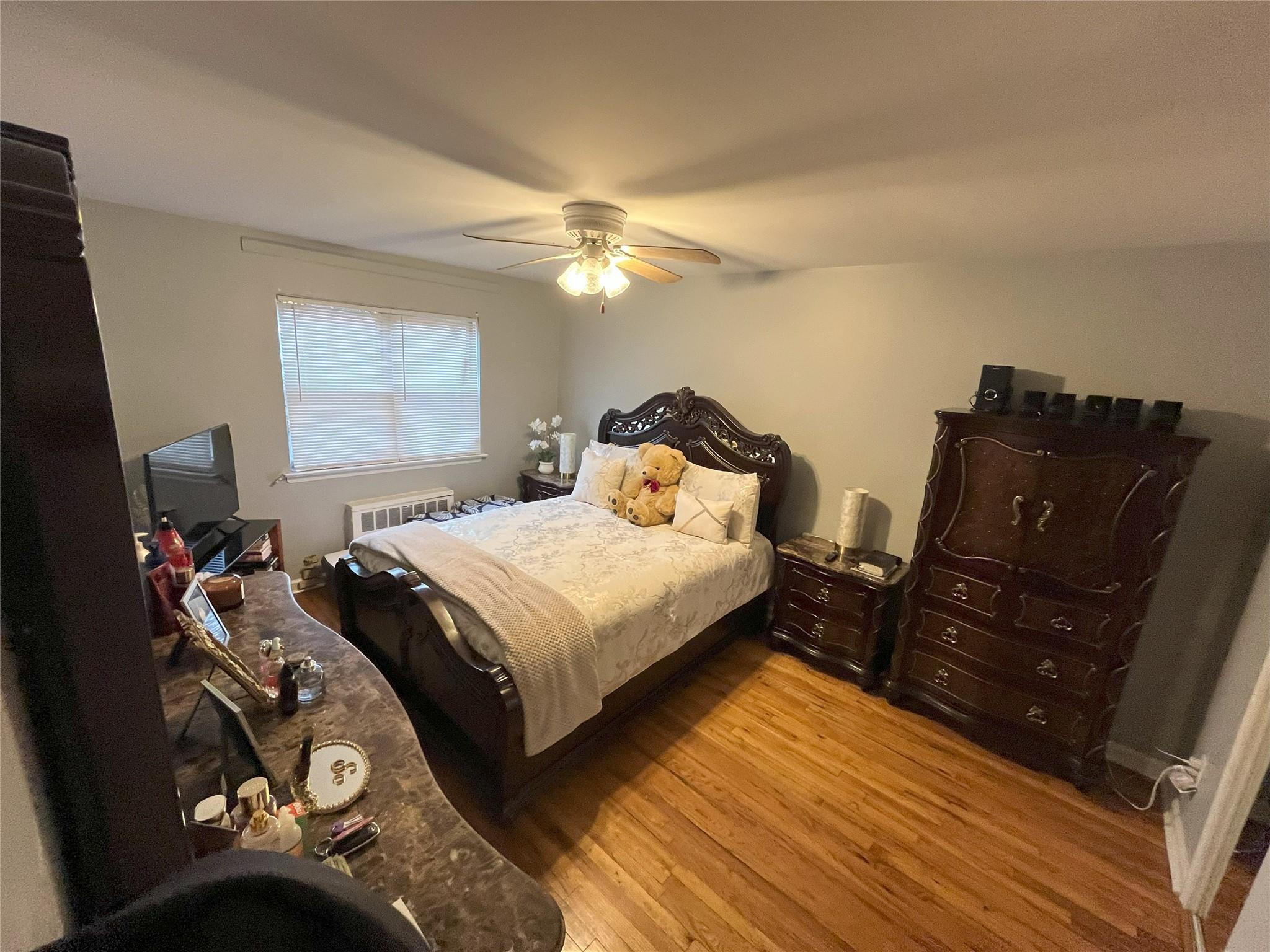 Single Family Mundy  Bronx, NY 10466, MLS-850807-9