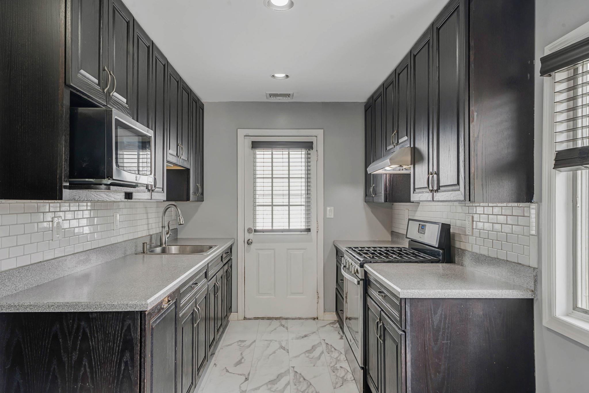 Single Family Front  Suffolk County, NY 11717, MLS-850808-11