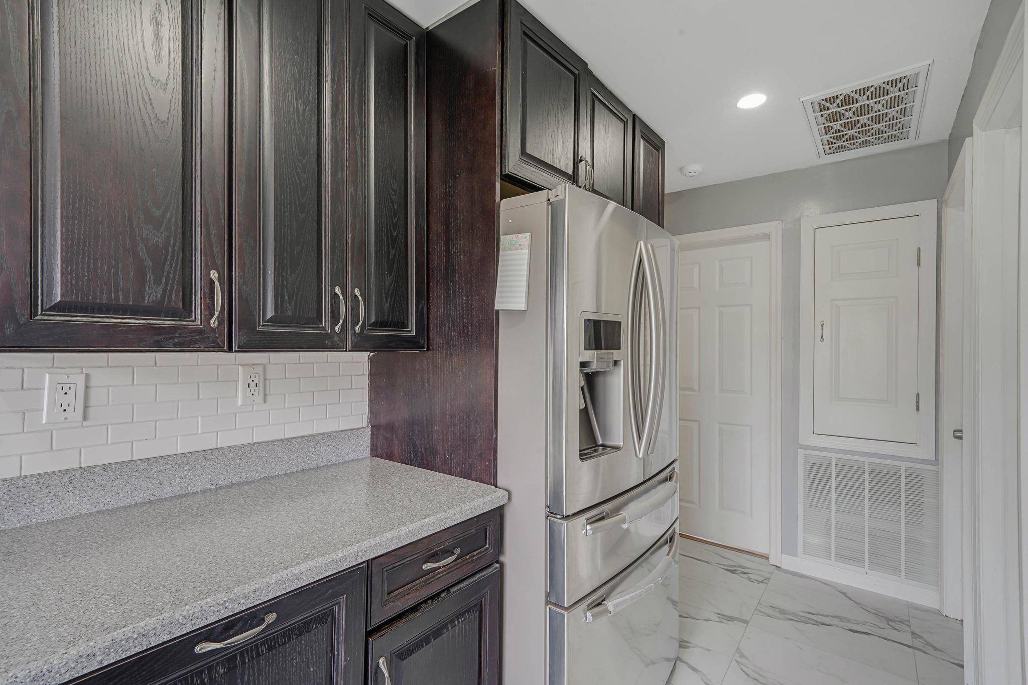 Single Family Front  Suffolk County, NY 11717, MLS-850808-15