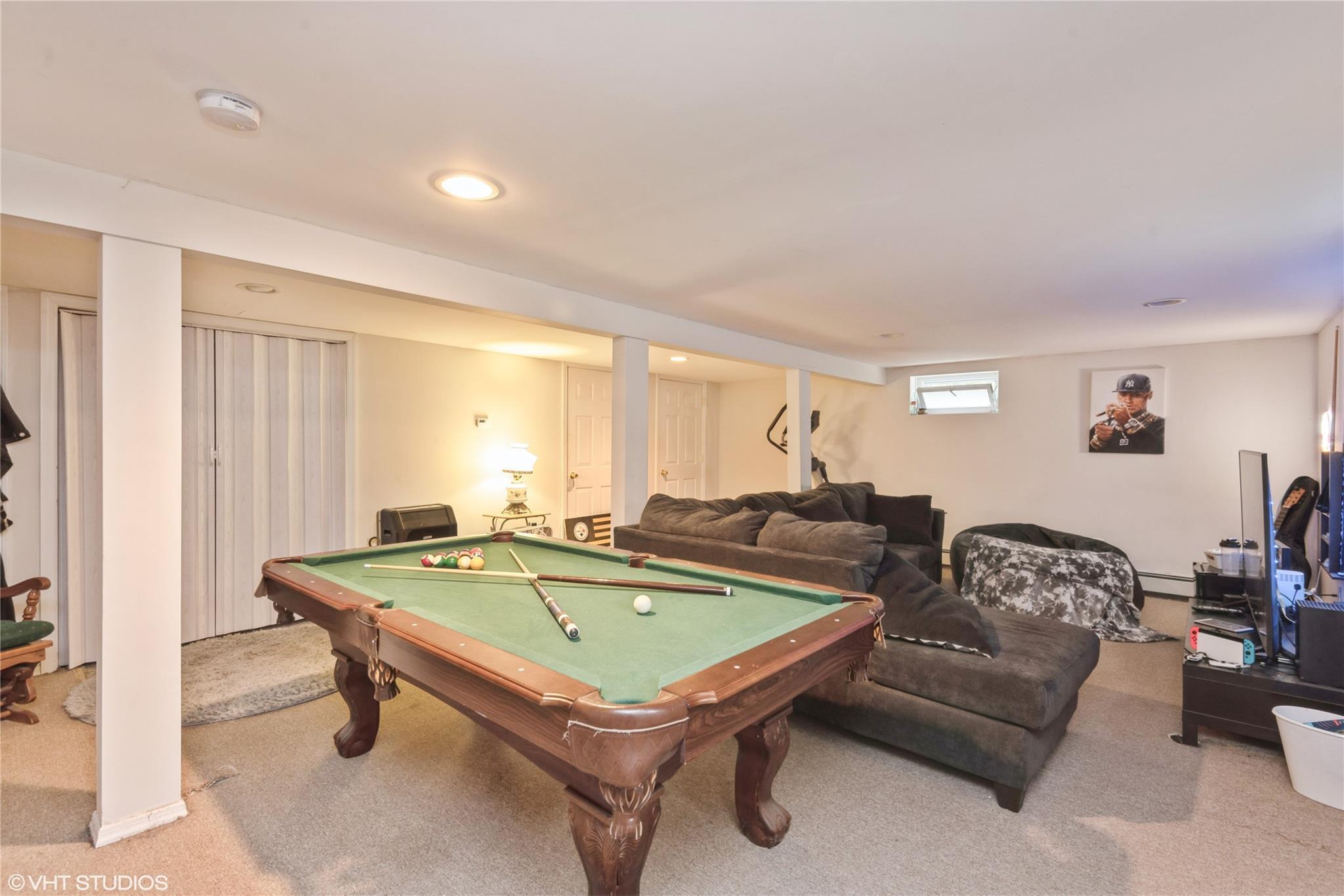 Single Family Seusing  Suffolk County, NY 11779, MLS-850821-13