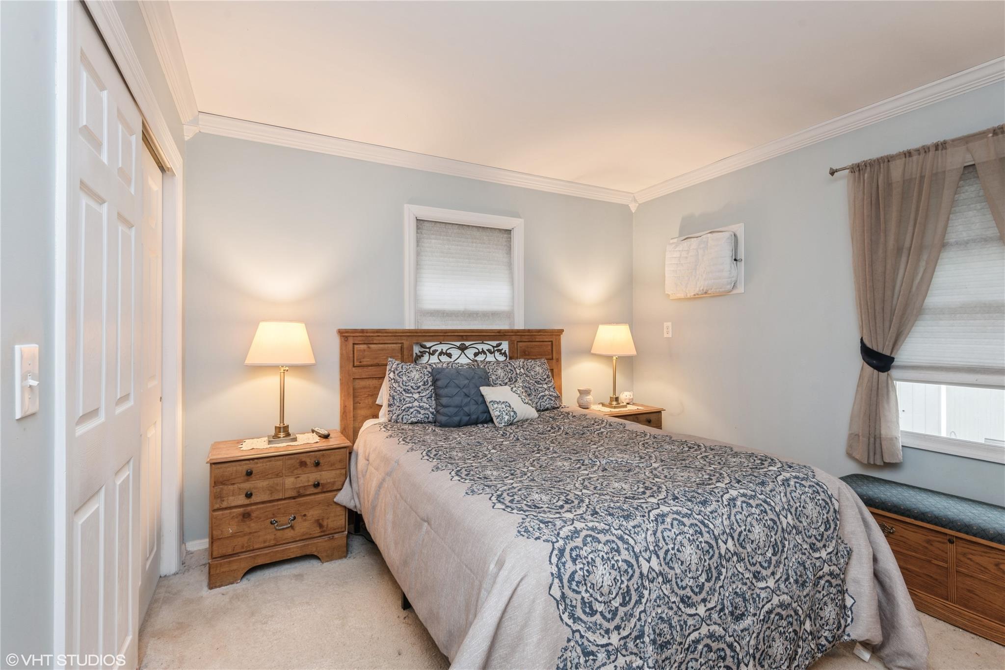 Single Family Seusing  Suffolk County, NY 11779, MLS-850821-8