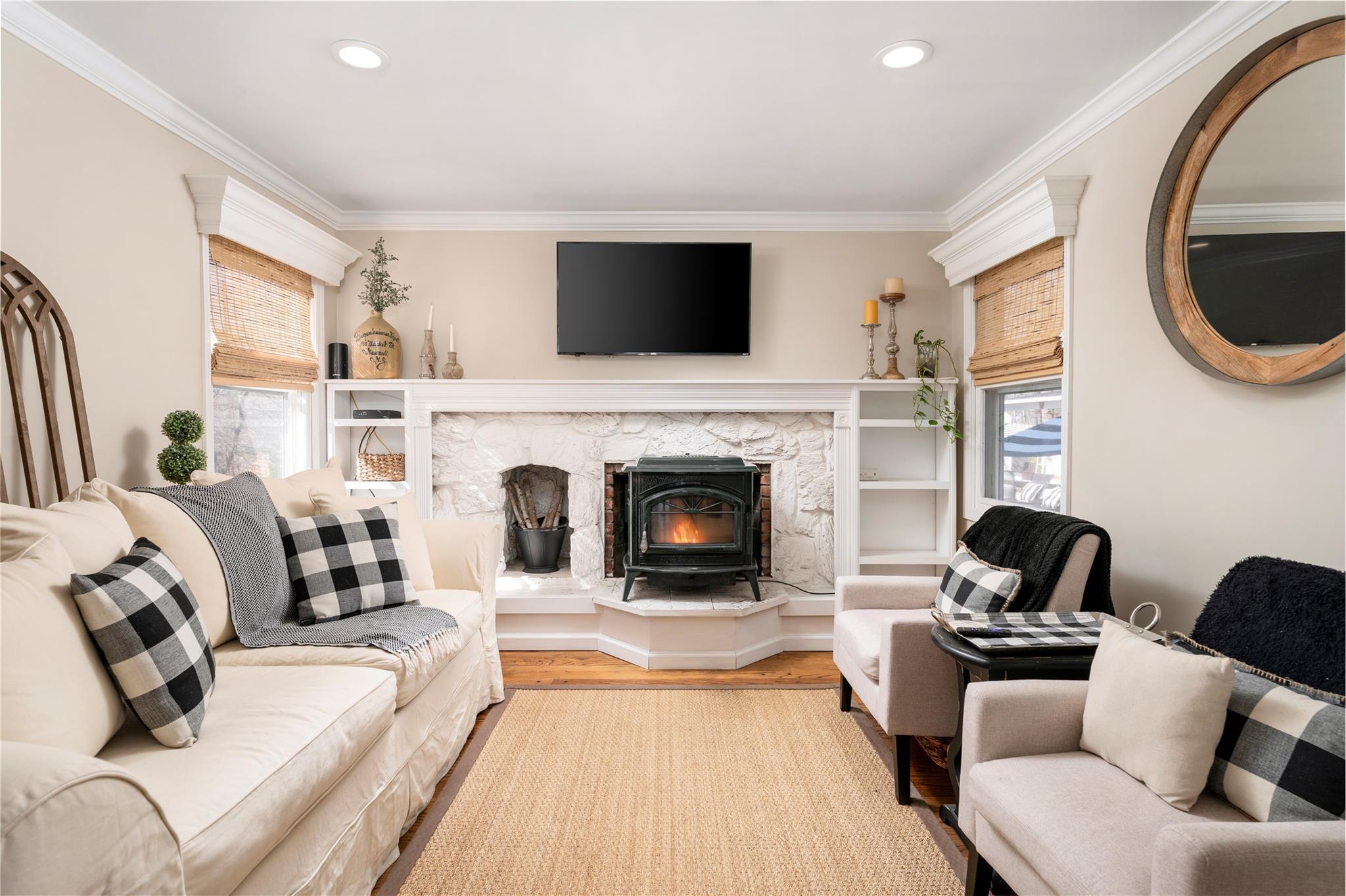 Single Family Russell  Suffolk County, NY 11792, MLS-850835-6