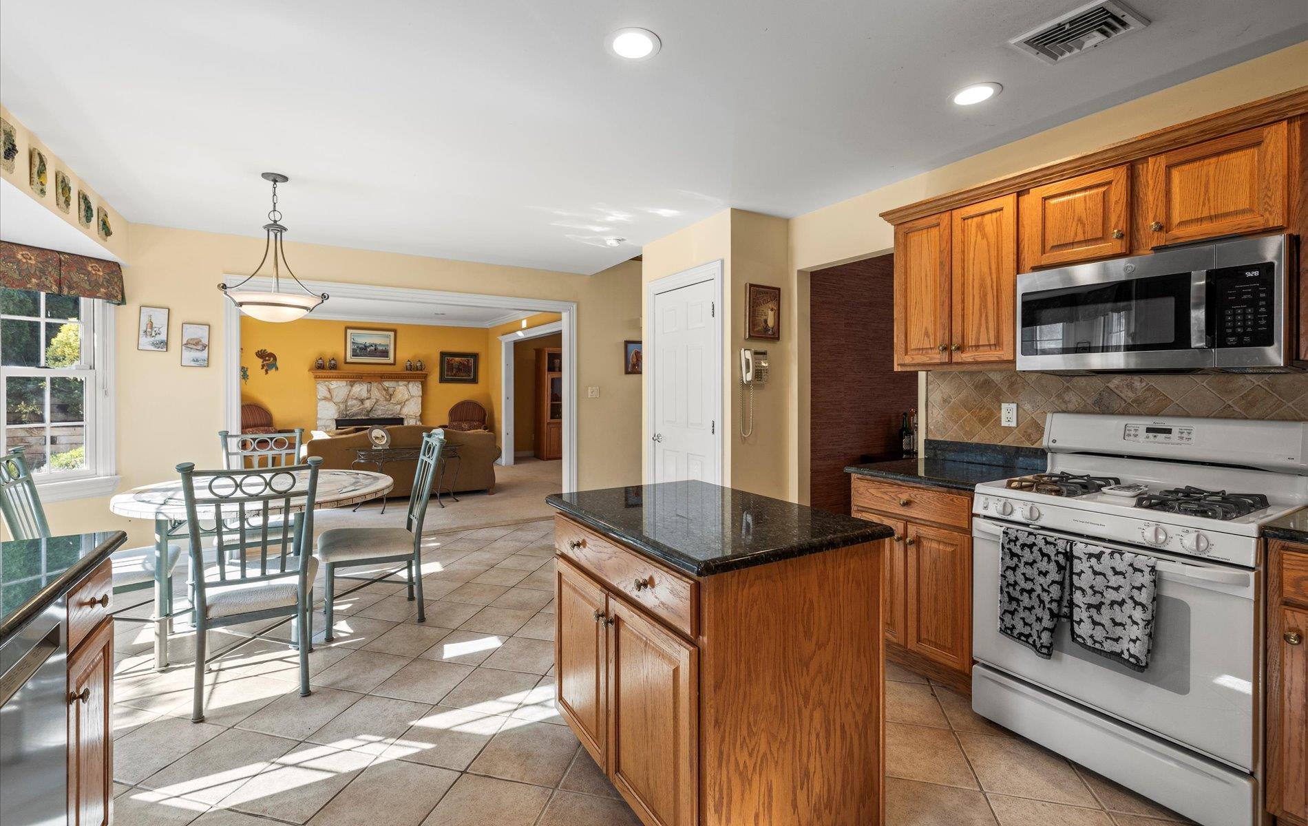 Single Family Glen Cove  Nassau County, NY 11548, MLS-850847-13
