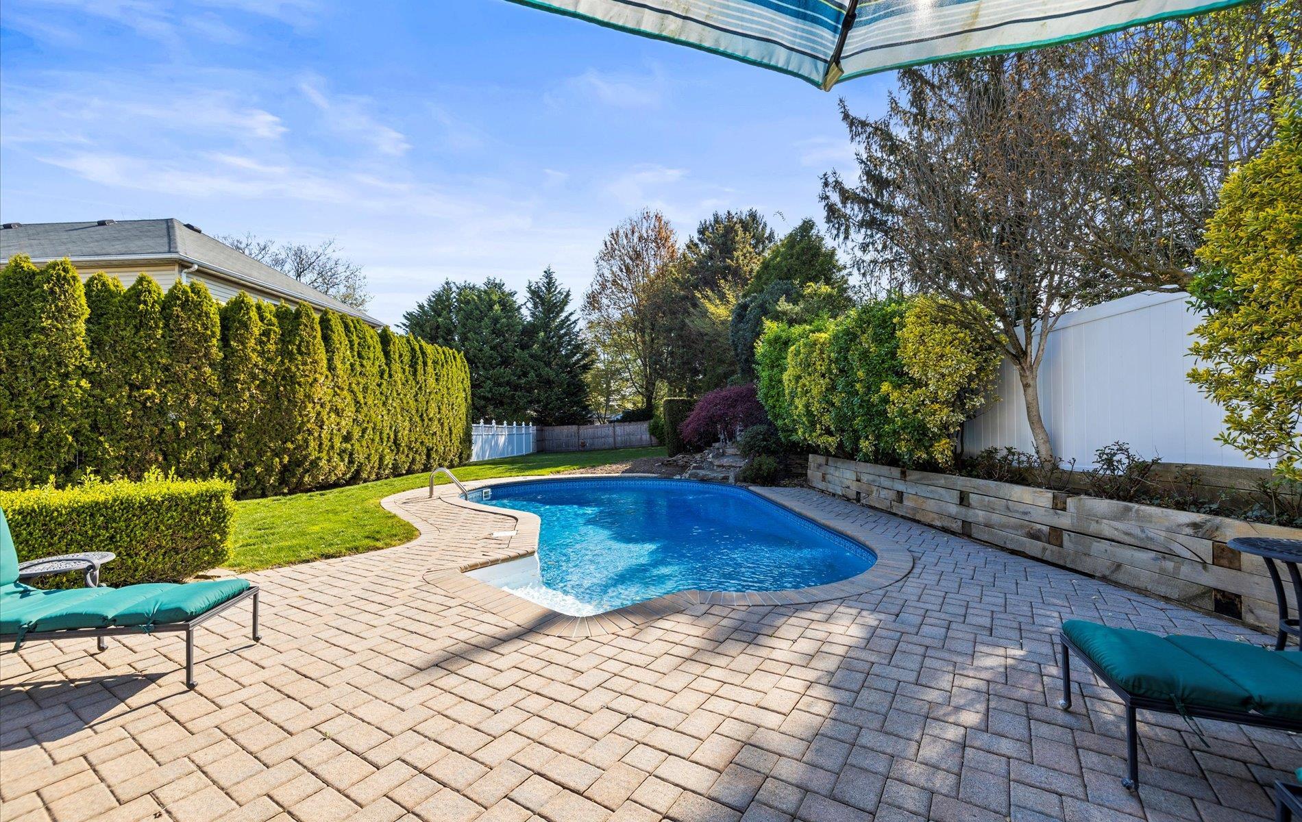 Single Family Glen Cove  Nassau County, NY 11548, MLS-850847-45