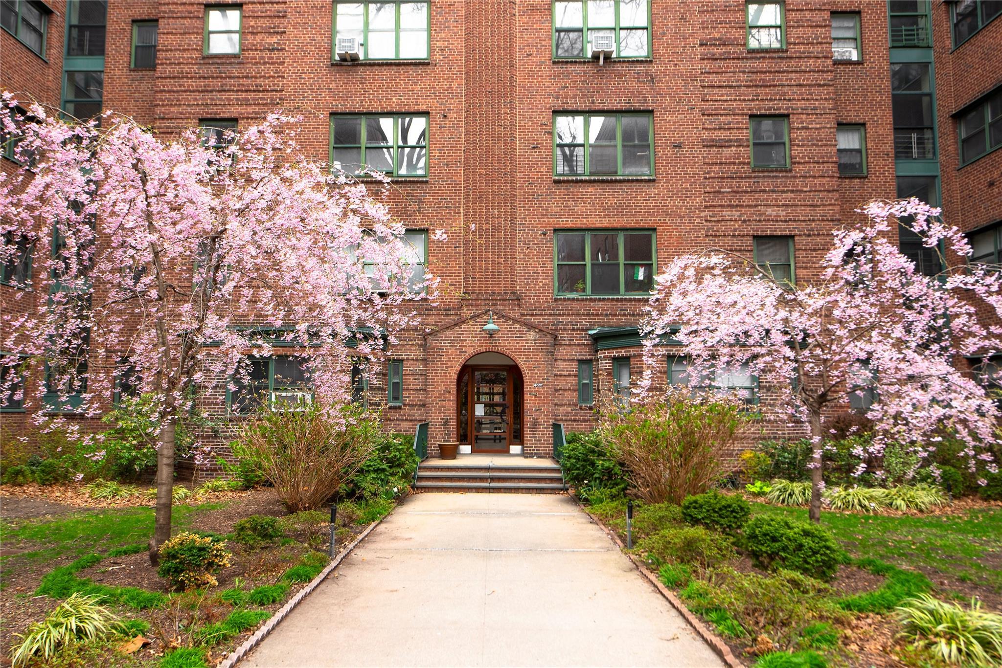 Coop 34  Queens, NY 11372, MLS-850858-8