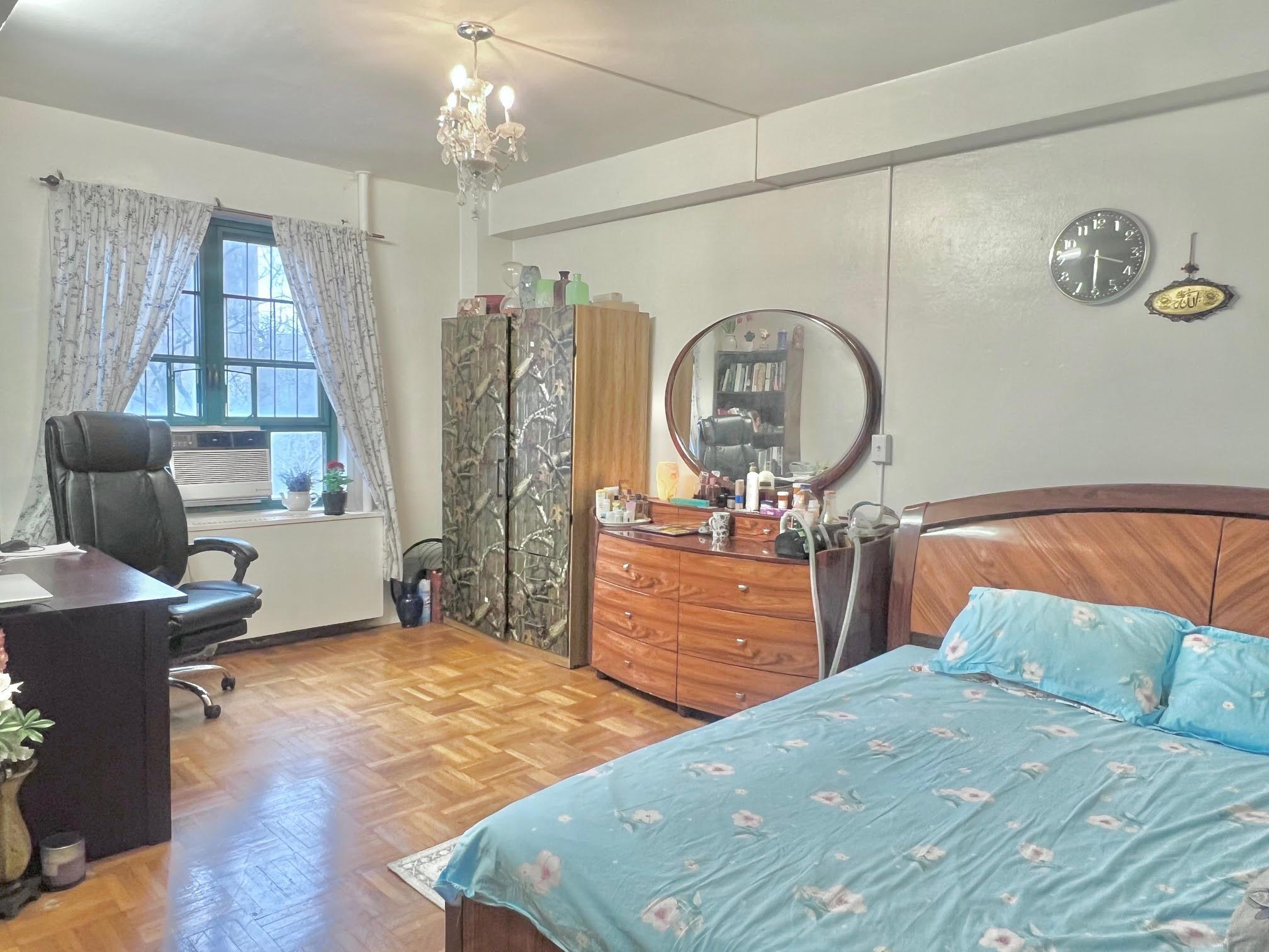Condo Unionport  Bronx, NY 10462, MLS-850859-14