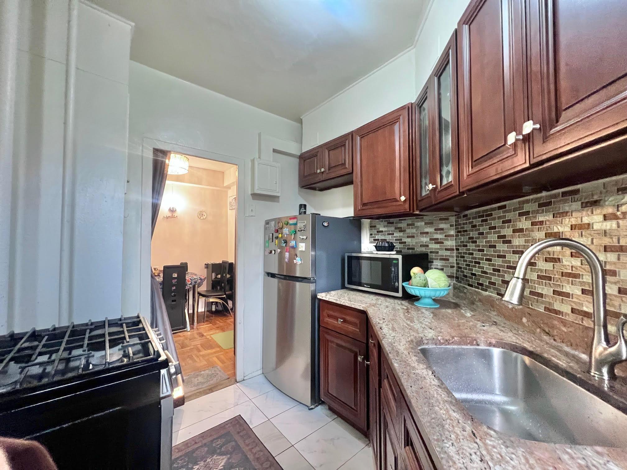 Condo Unionport  Bronx, NY 10462, MLS-850859-7