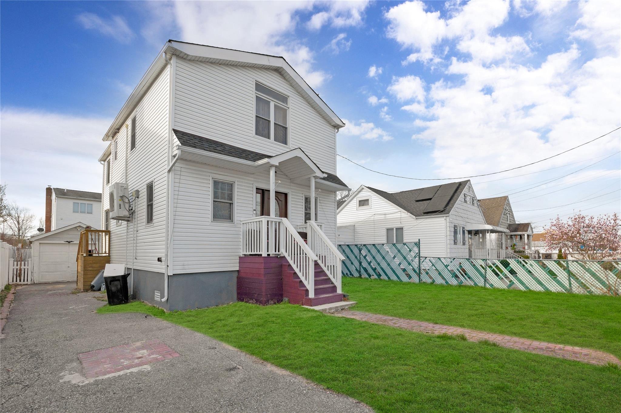 Single Family Kissimee  Suffolk County, NY 11757, MLS-850862-5
