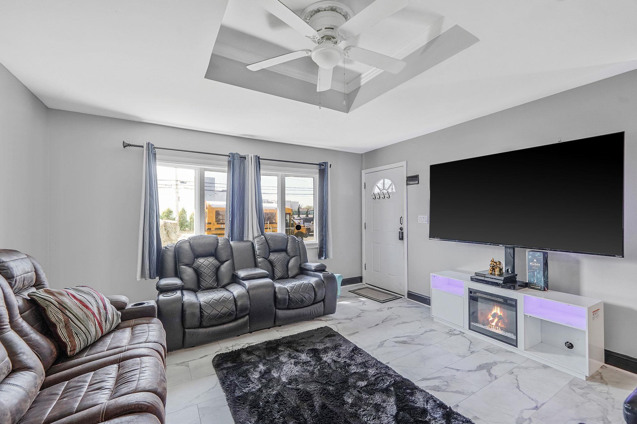 Single Family 5th  Suffolk County, NY 11706, MLS-850866-5