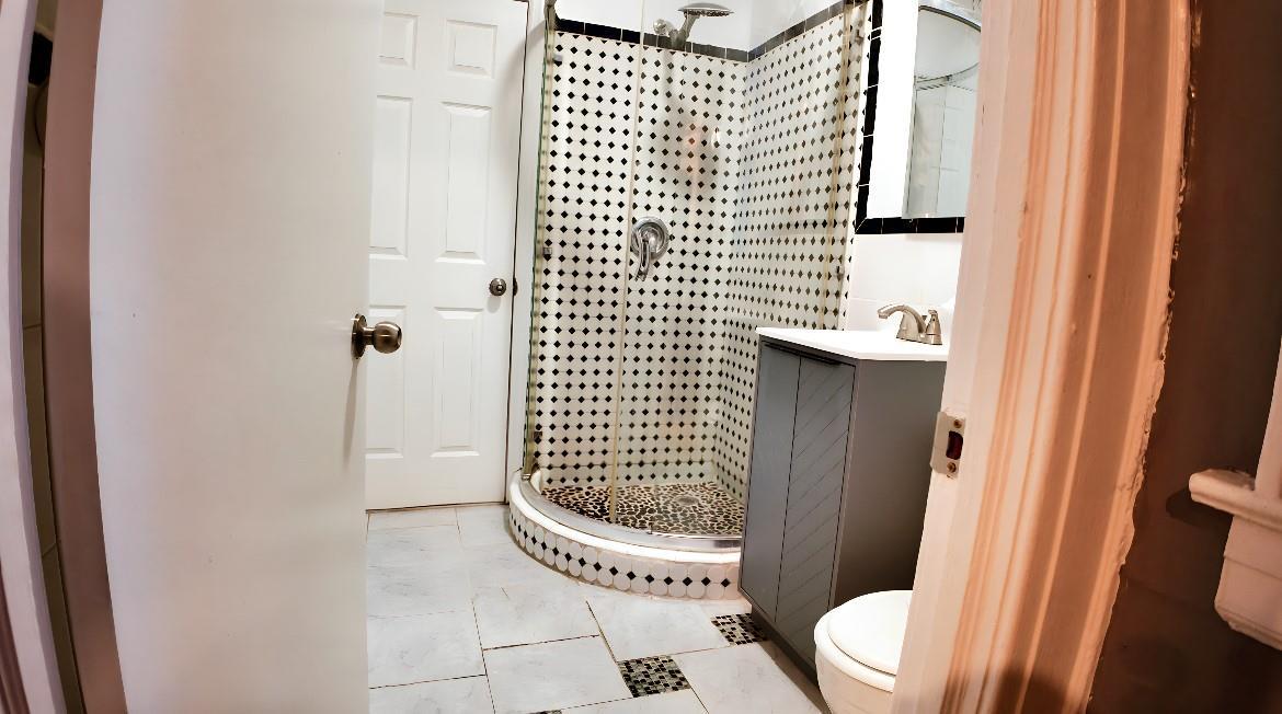 Apartment 218th  Bronx, NY 10467, MLS-850868-7