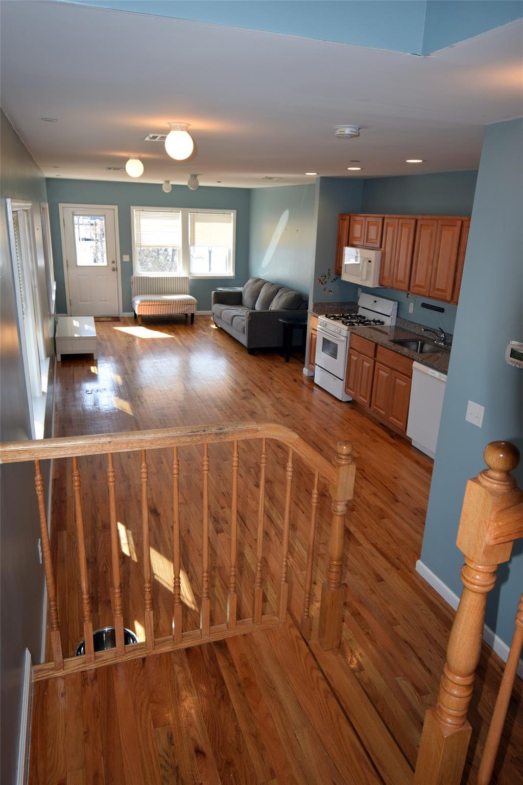 Single Family Lockwood  Queens, NY 11414, MLS-850869-7