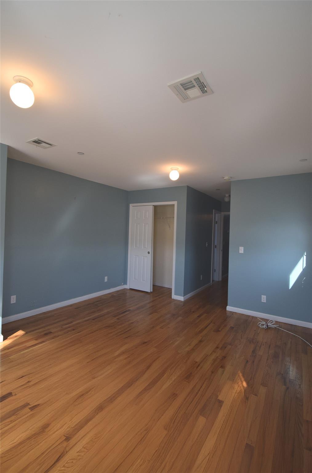 Single Family Lockwood  Queens, NY 11414, MLS-850869-9