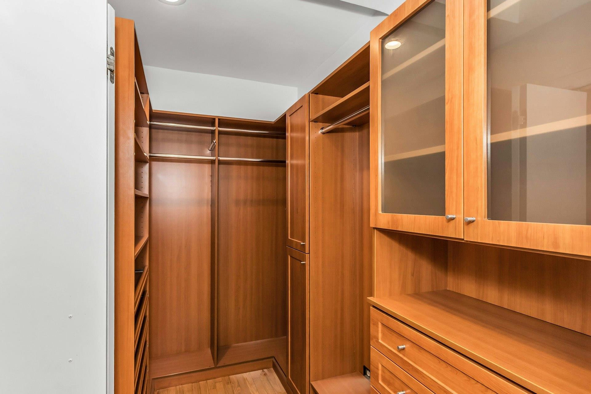 Coop 118  Queens, NY 11415, MLS-850871-9