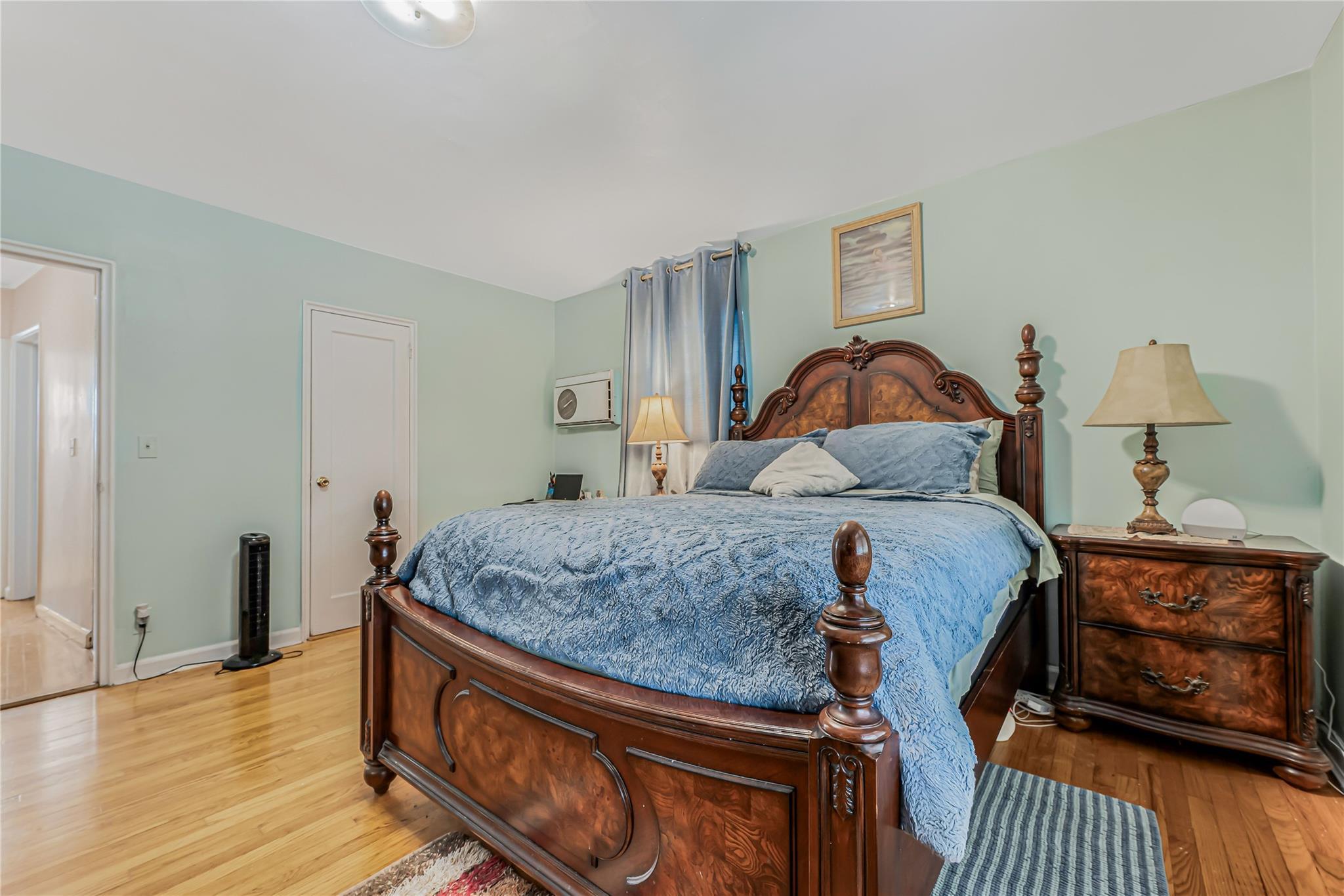 Single Family Tenbroeck  Bronx, NY 10469, MLS-850882-12