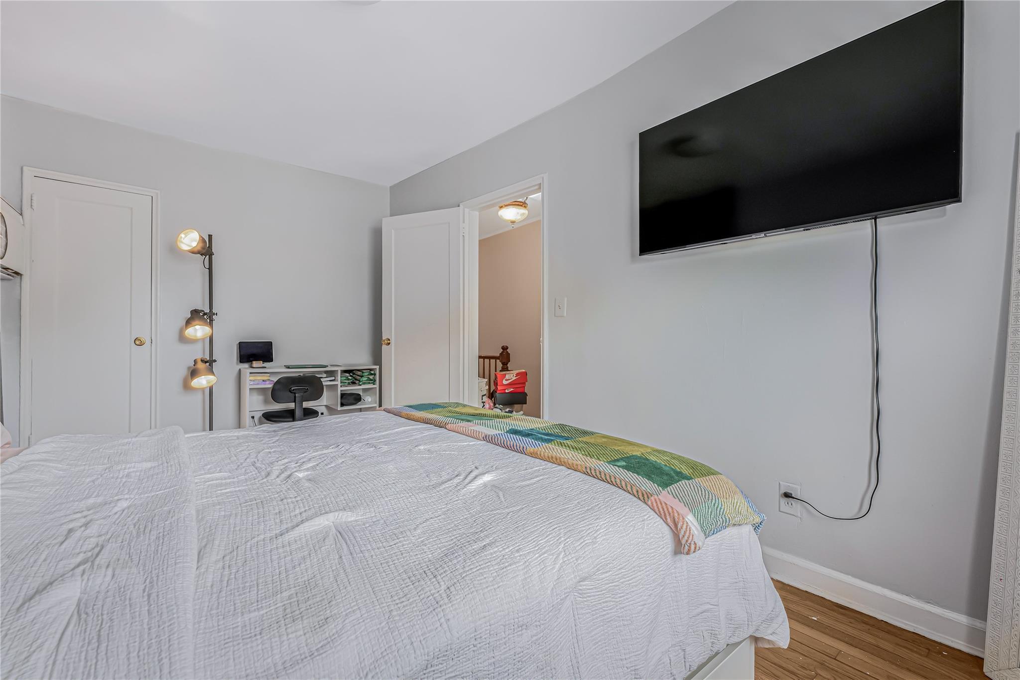 Single Family Tenbroeck  Bronx, NY 10469, MLS-850882-14
