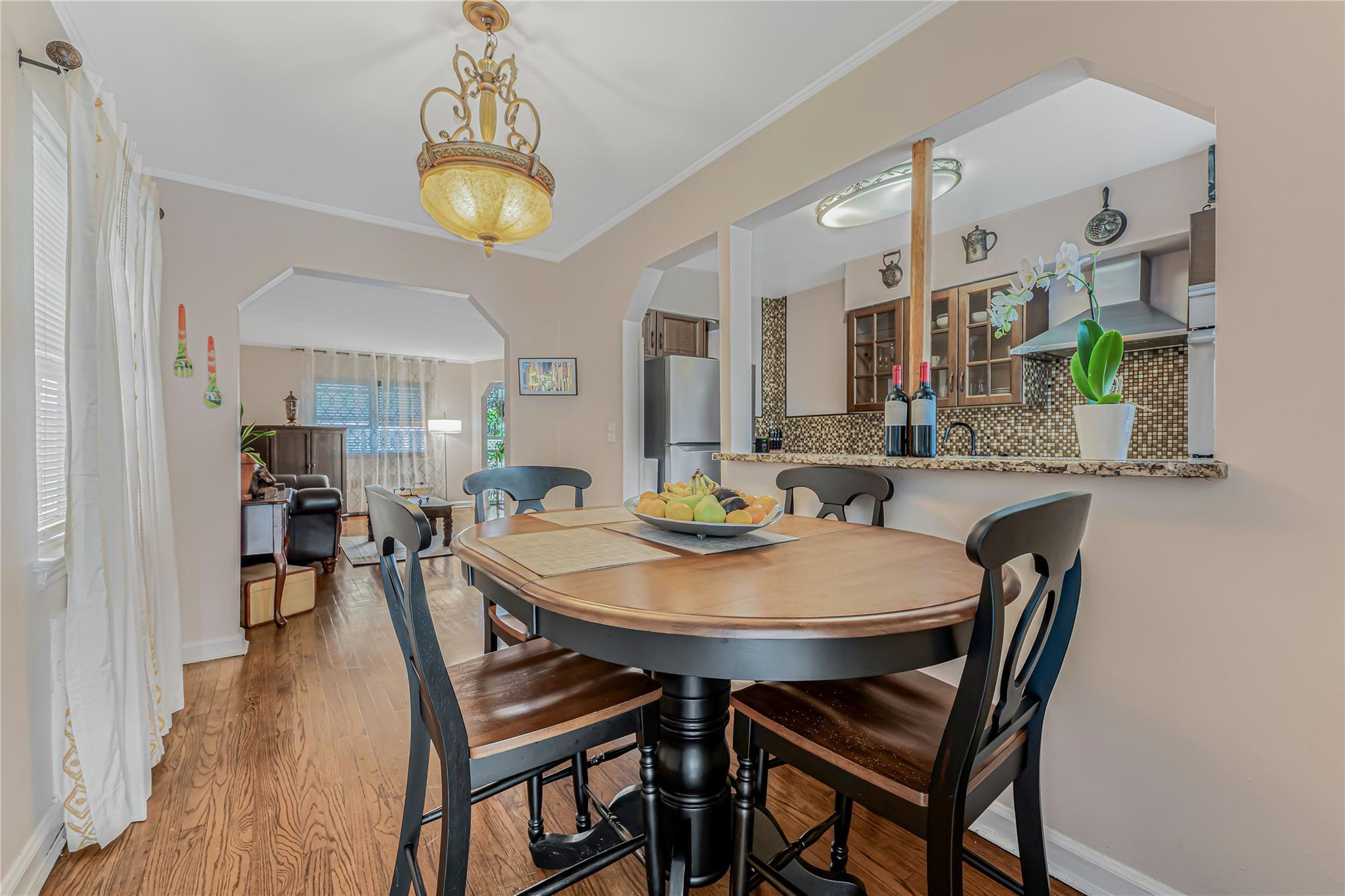 Single Family Tenbroeck  Bronx, NY 10469, MLS-850882-6