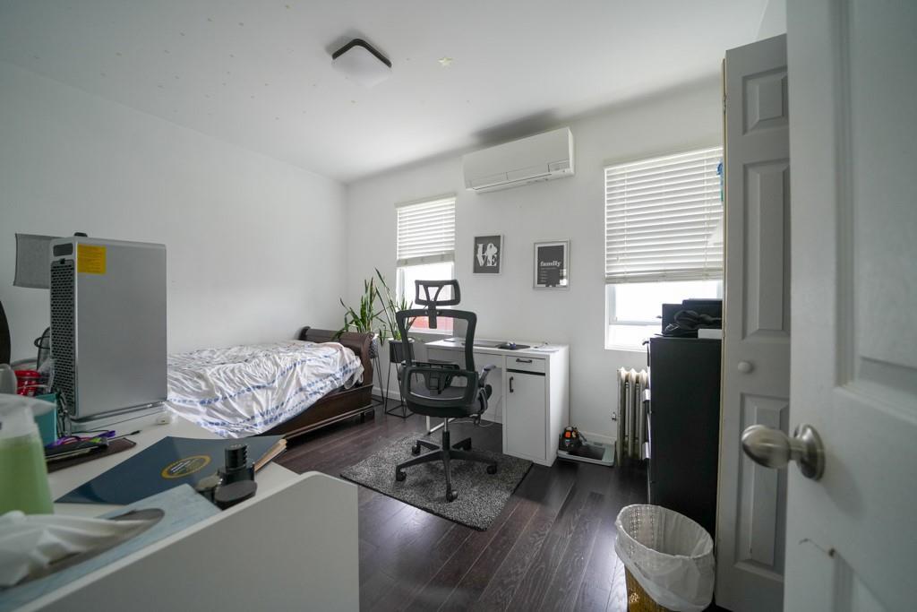 Single Family 77th  Queens, NY 11385, MLS-850892-11