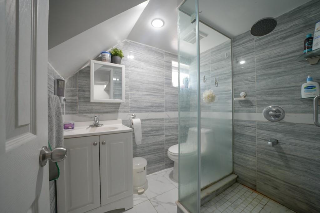 Single Family 77th  Queens, NY 11385, MLS-850892-16