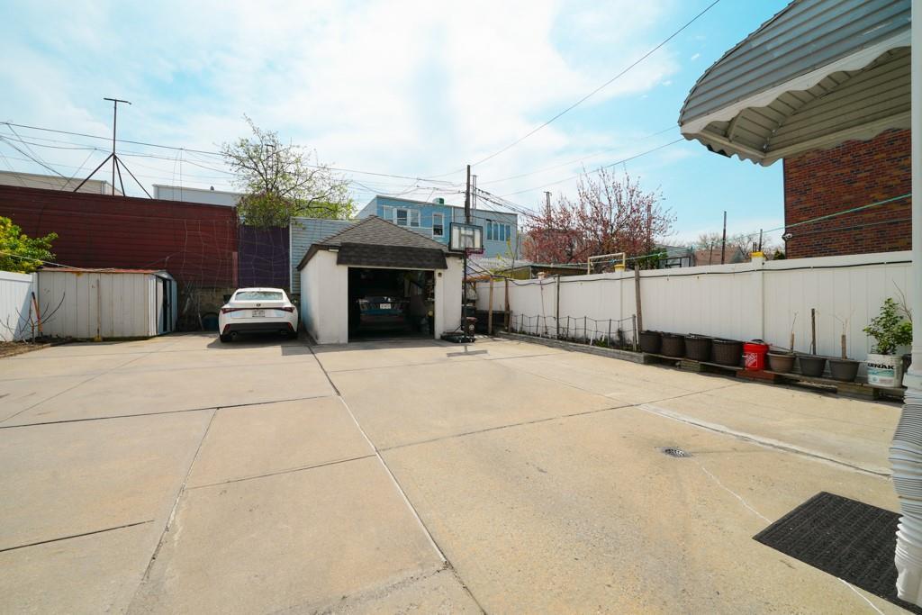 Single Family 77th  Queens, NY 11385, MLS-850892-20