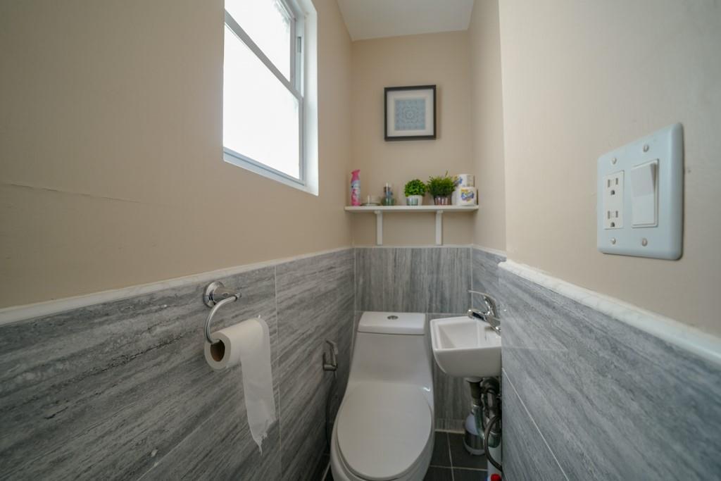 Single Family 77th  Queens, NY 11385, MLS-850892-8