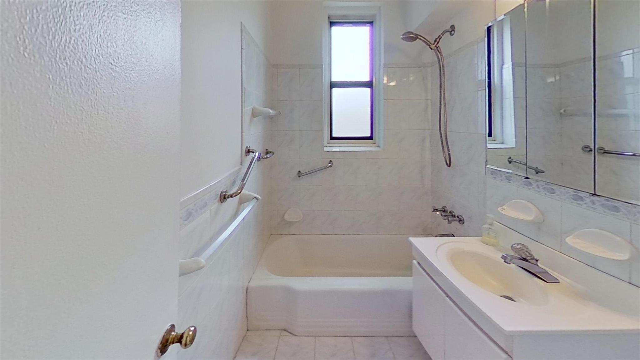 Coop Independence  Bronx, NY 10463, MLS-850915-10